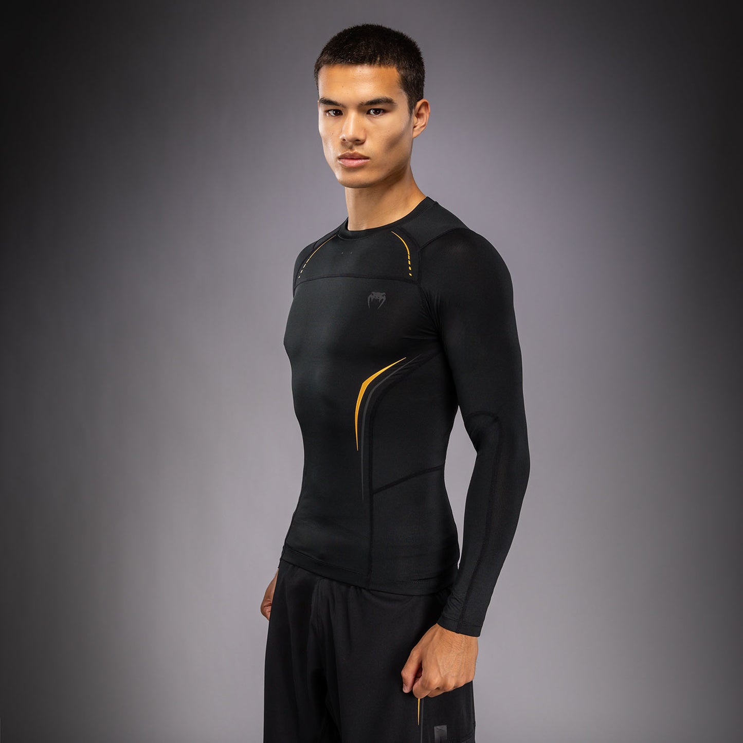 Venum G-Core Rashguard a Maniche Lunghe - Nero/Oro