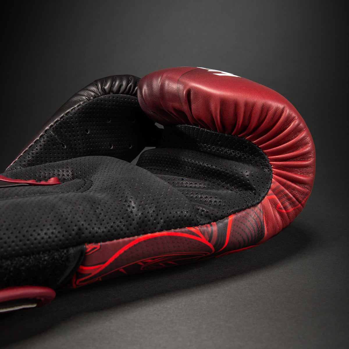 Venum Crimson Viper 2.0 Impact Guantoni da boxe - Nero/Rosso