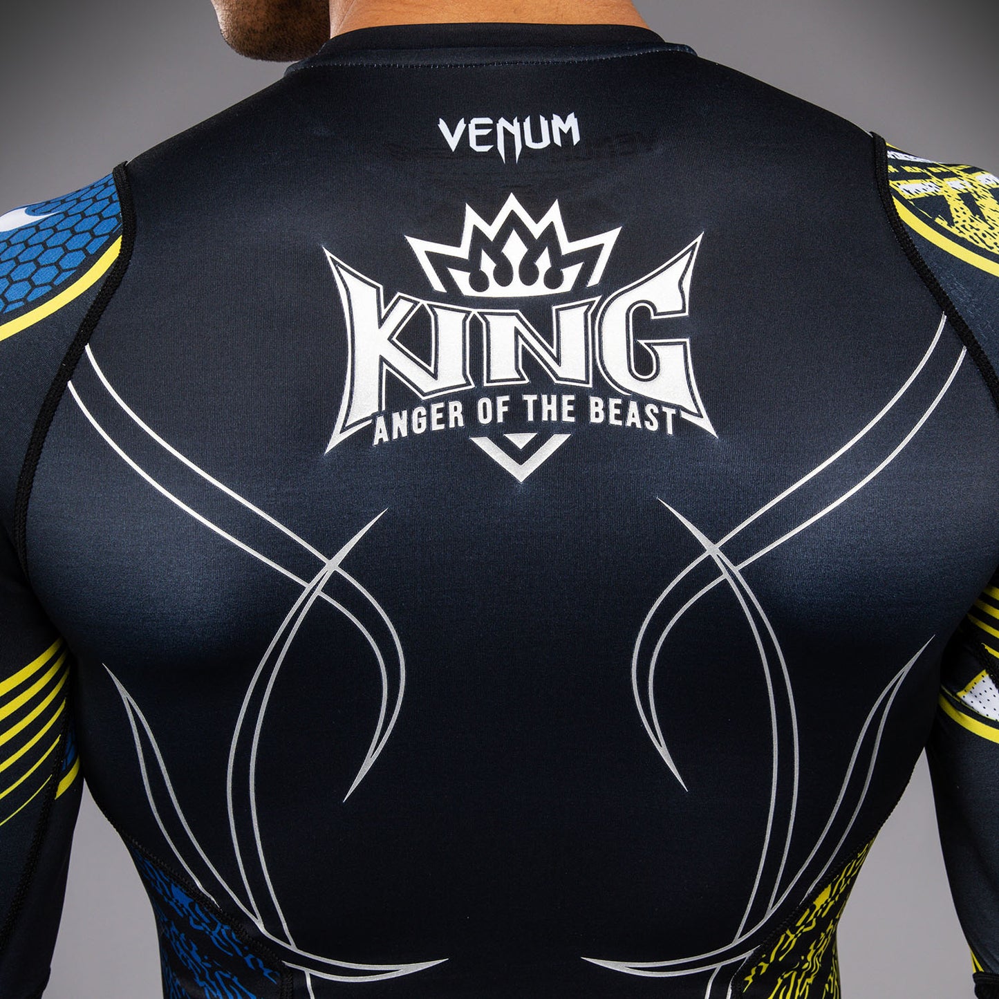 Venum x TEKKEN 8 Rashguard a Maniche Lunghe - King - Nero/Giallo