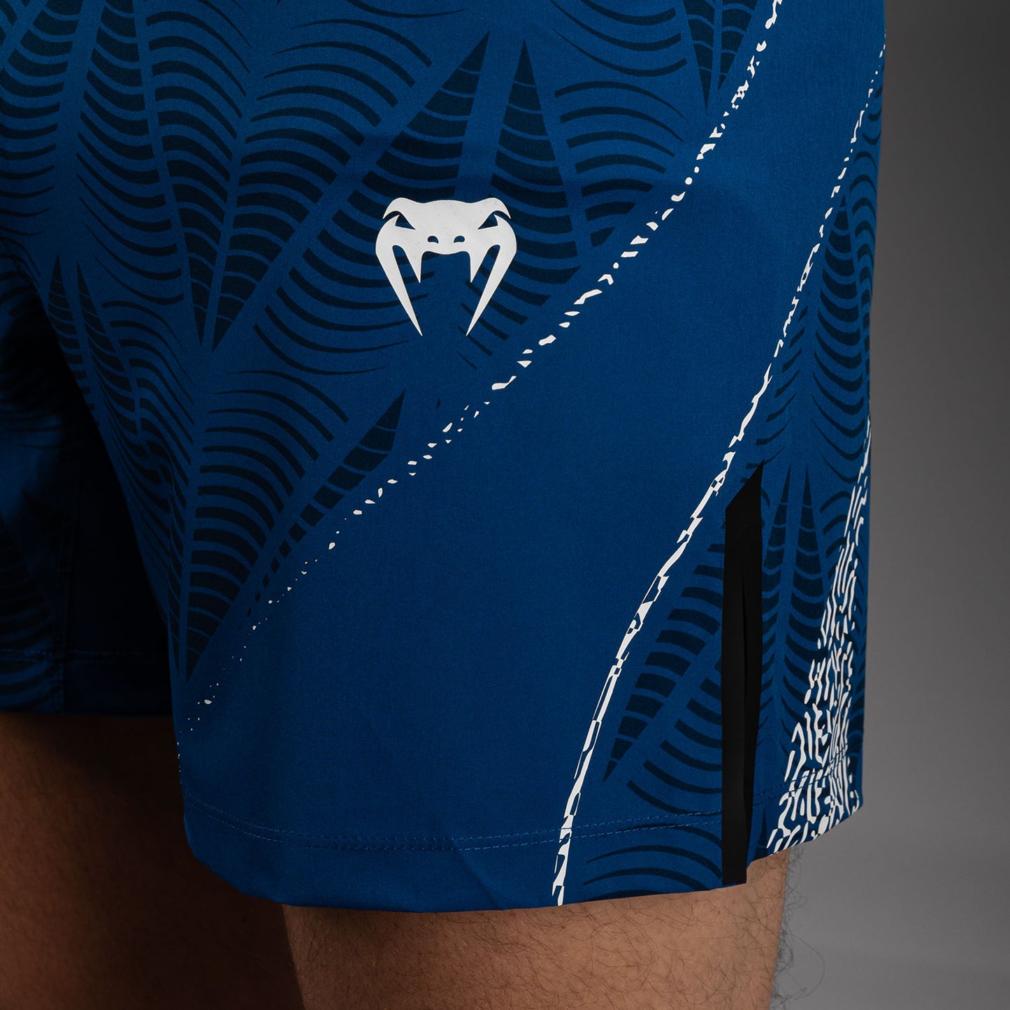 UFC Zenith by Venum Authentic Fight Night Pantaloncini da combattimento Fit corto Uomo - Blu
