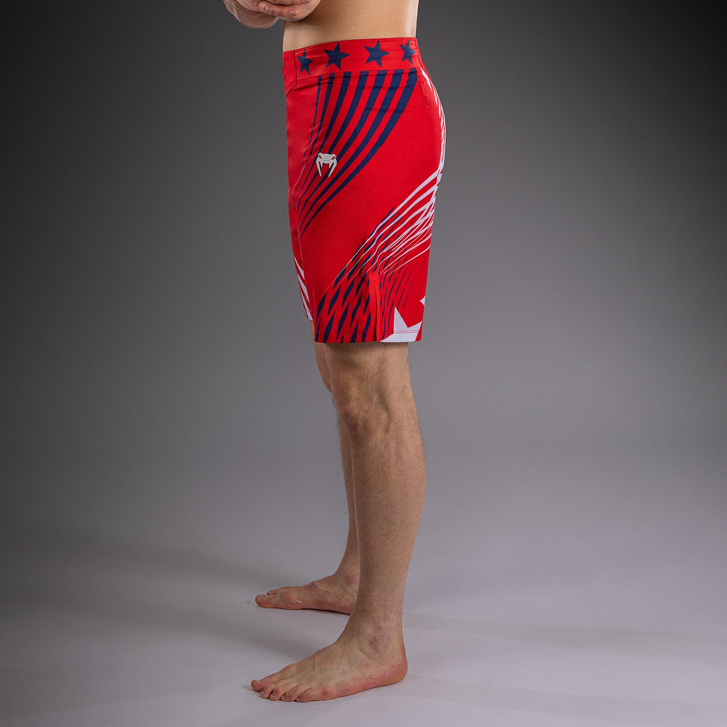 Official UFC Freedom 250 by Venum Authentic Fight Night Pantaloncini da combattimento taglio lungo da uomo - Rosso