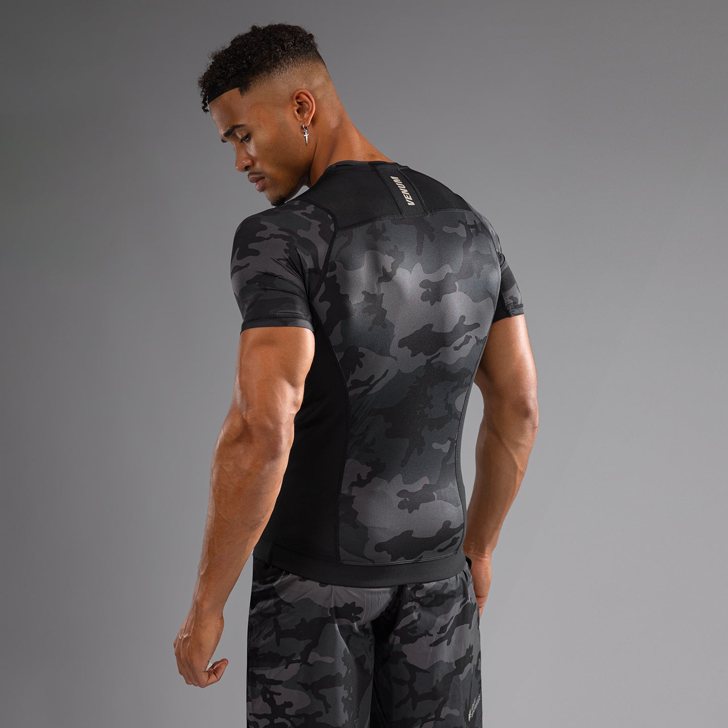 Venum G-Fit Air Rashguard a maniche Corte - Camo Urbano Digitale