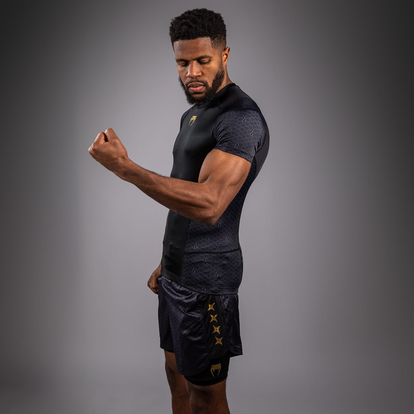 Venum x Assassin’s Creed Shadows Rashguard a maniche corte - Nero
