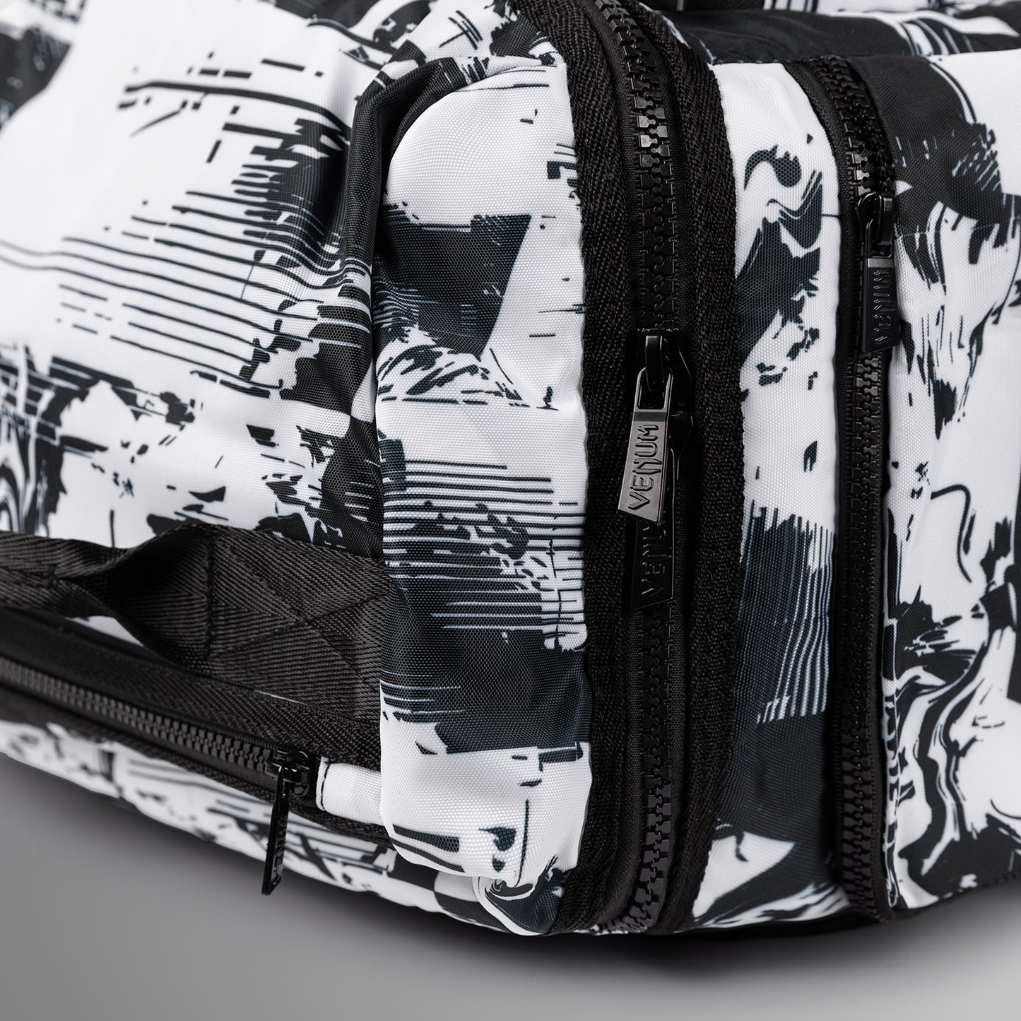 UFC Zenith by Venum Authentic Fight Week Borsa sportiva - Bianca