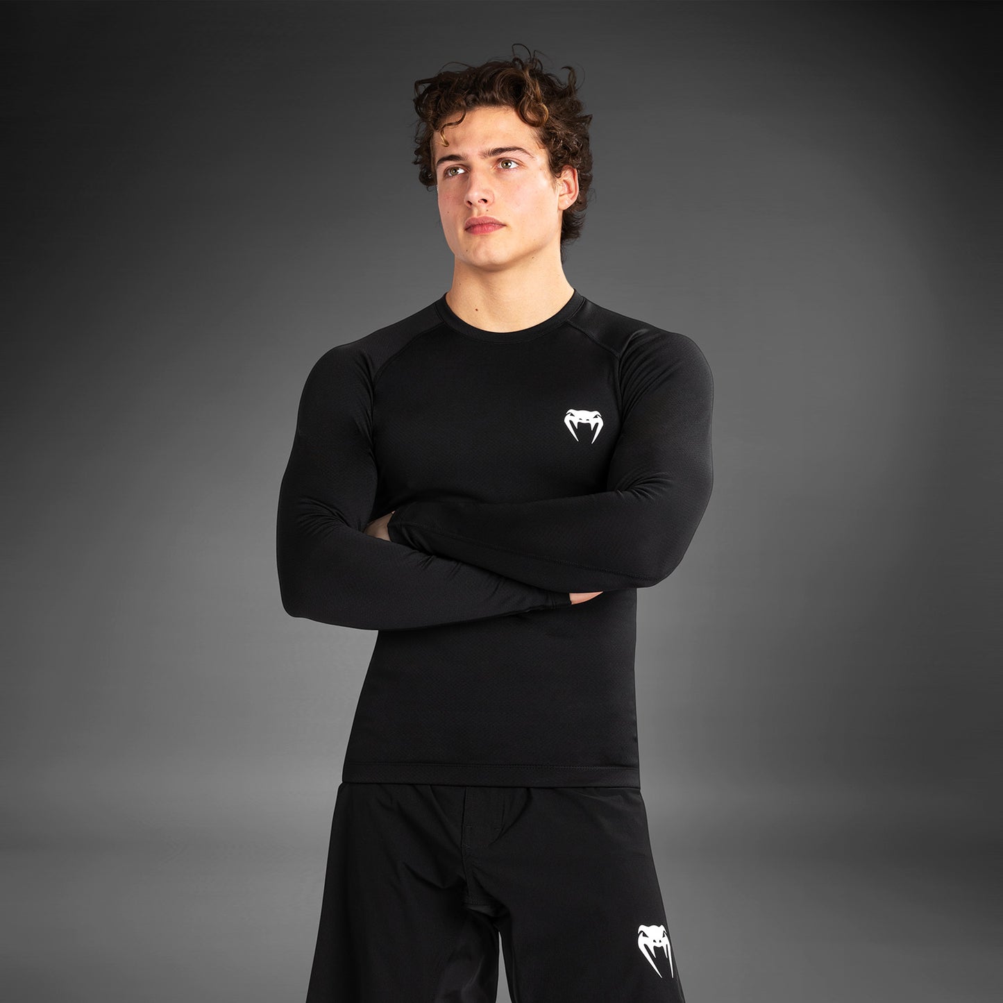 Venum Contender Rashguard a maniche lunghe - Nero/Bianco