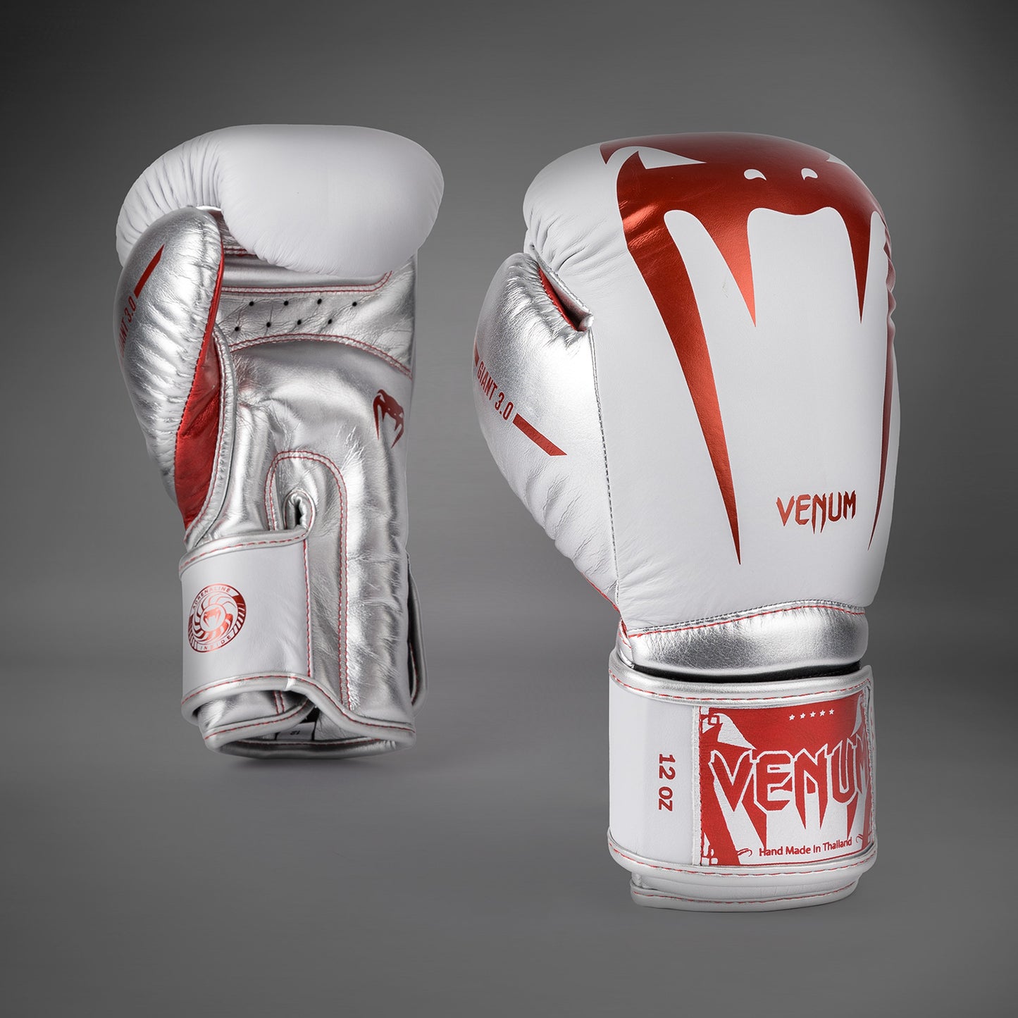 Venum Giant 3.0 Guanti da boxe - Rosso/Argento - Edizione speciale