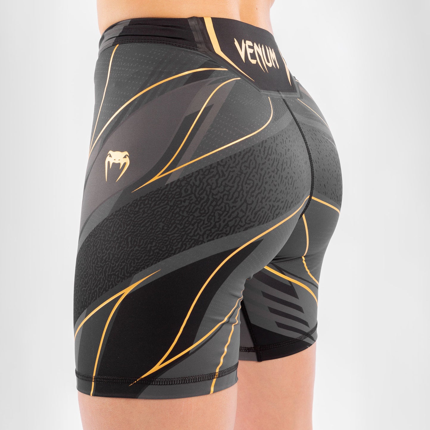 Pantaloncini da Vale Tudo Donna UFC Venum Authentic Fight Night - Vestibilità Lunga - Campione