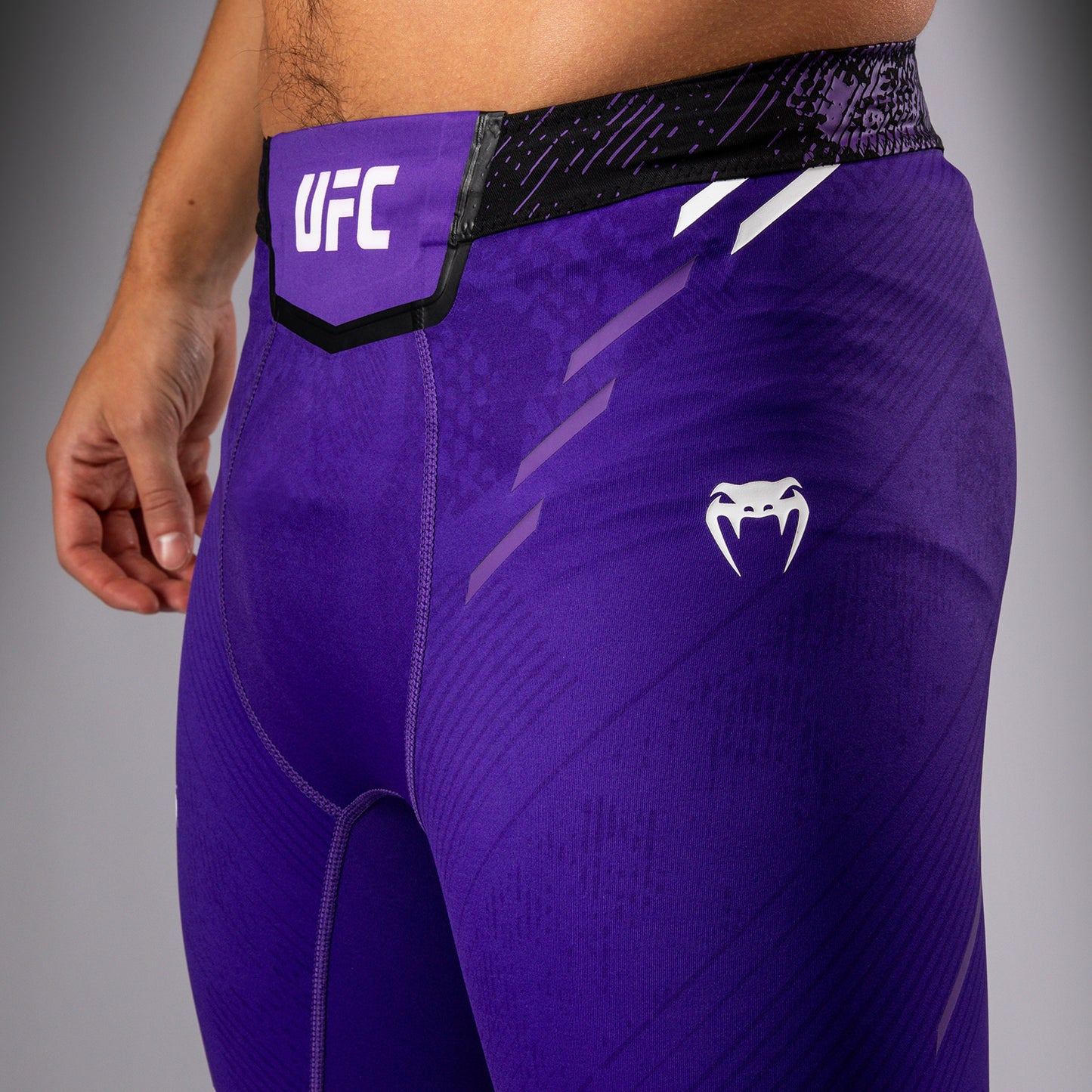 UFC Adrenaline by Venum Authentic Fight Night Pantaloncini a compressione - Viola