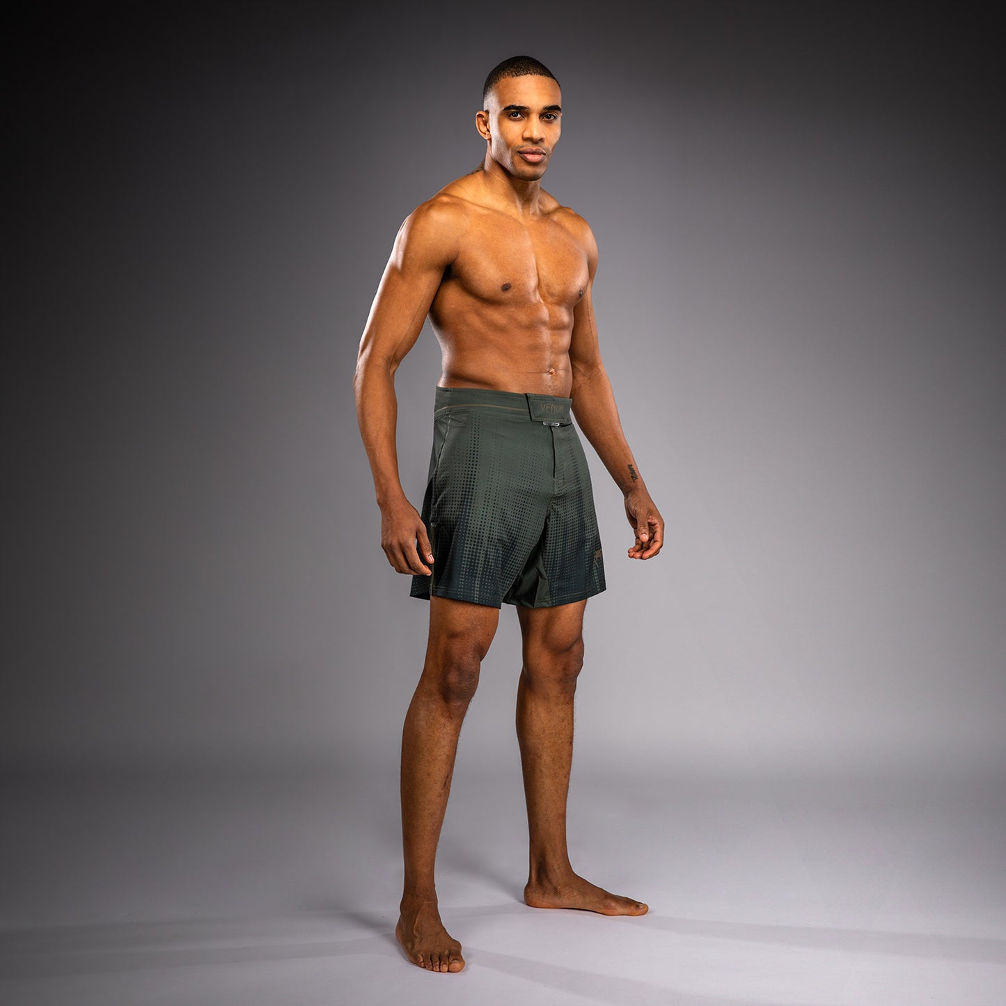 Venum Stealth Pantaloncini da Combattimento – Kaki/Verde Scuro