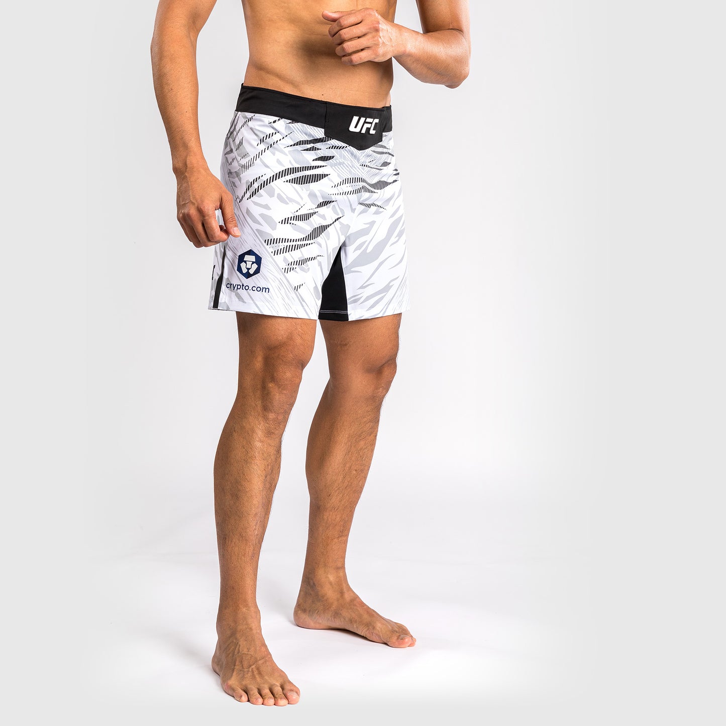UFC Fusion by Venum Authentic Fight Night Shorts da Lotta per Uomo - Fit Corto - Bianco