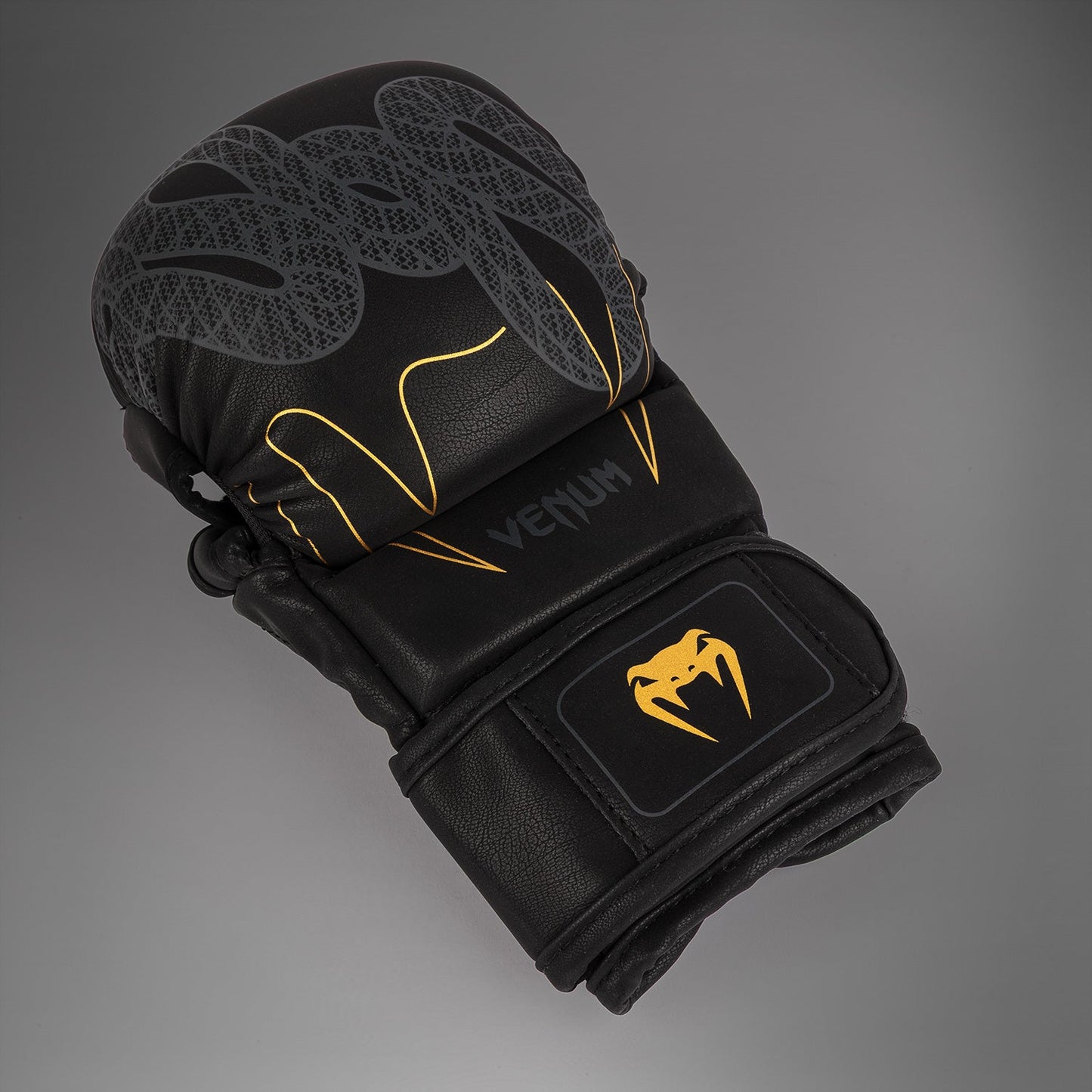Venum Serpenti Guanti da sparring – Nero/Argento/Oro