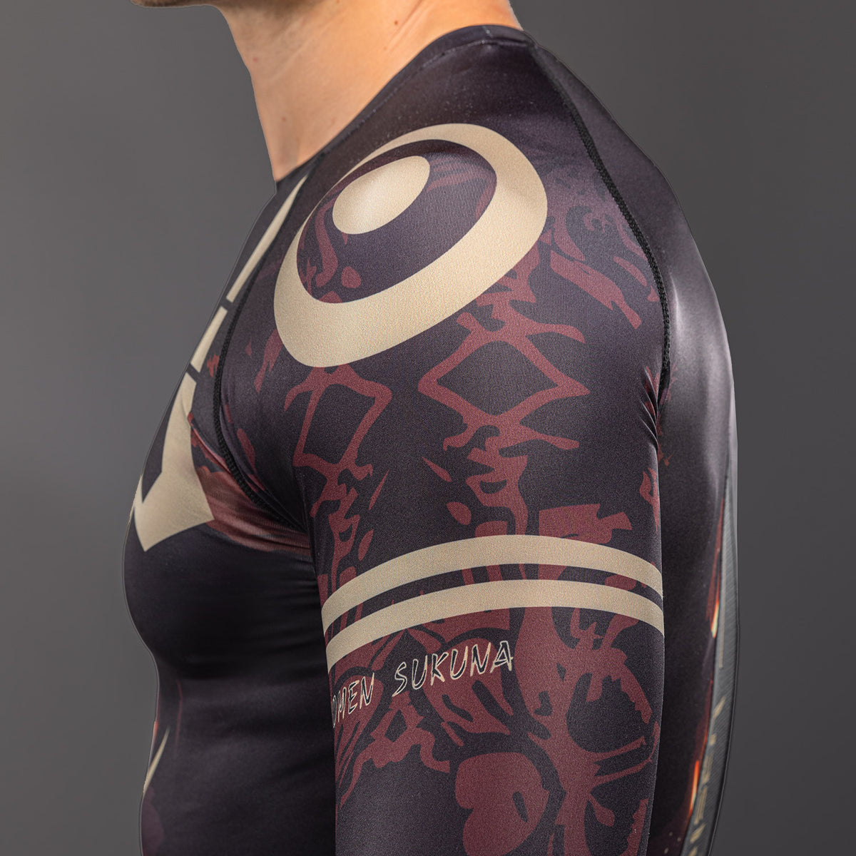 Jujutsu Kaisen x Venum Sukuna Rashguard a Maniche Lunghe – Nero/Beige