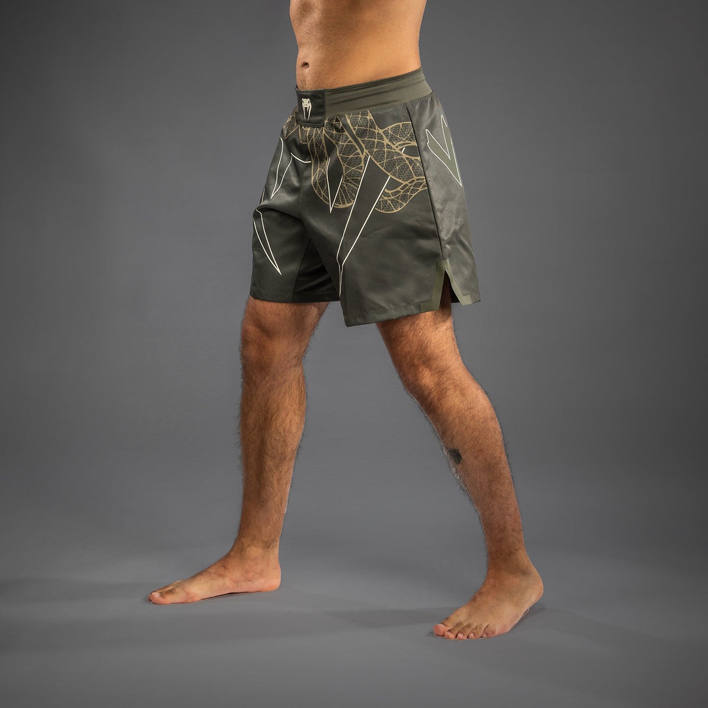 Venum Serpenti Pantaloncini da combattimento – Kaki/Bronzo/Avorio