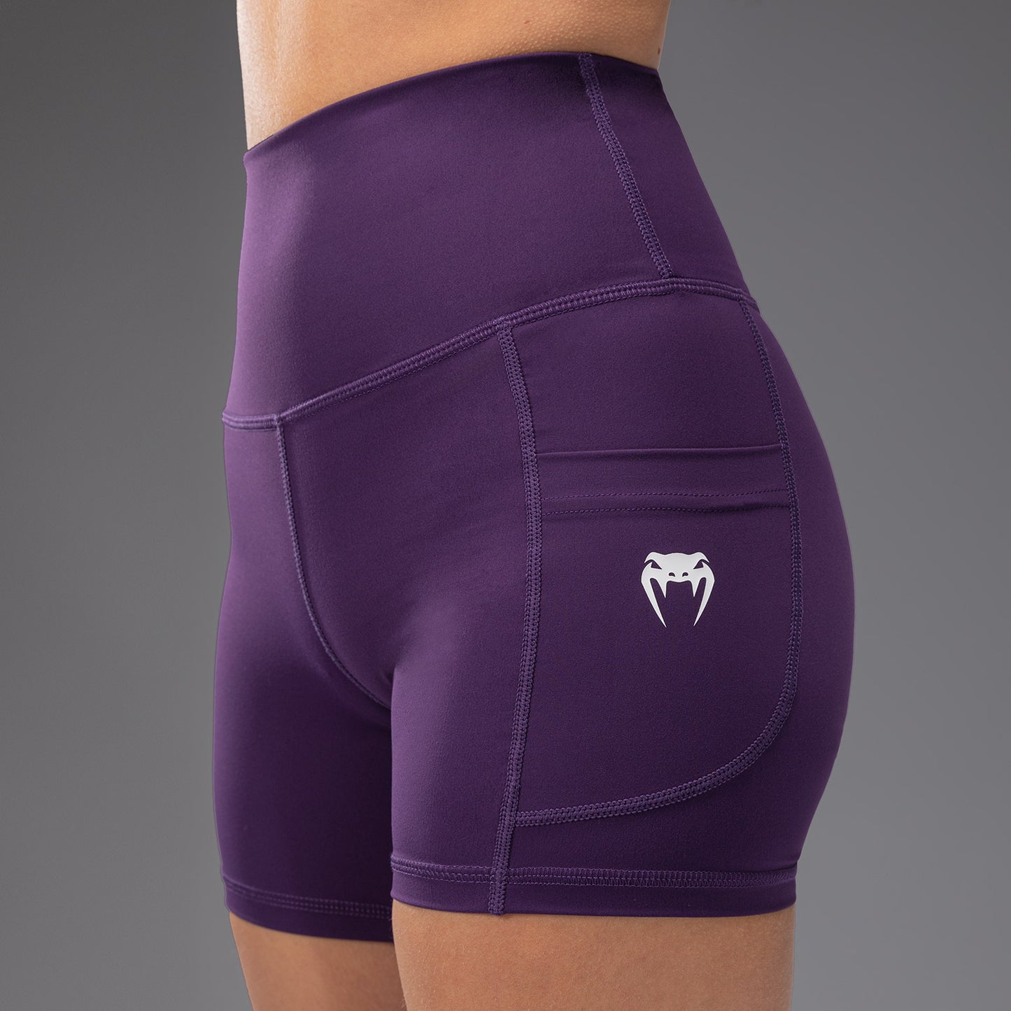 Venum Essential Bike Shorts da Donna - Viola Scuro