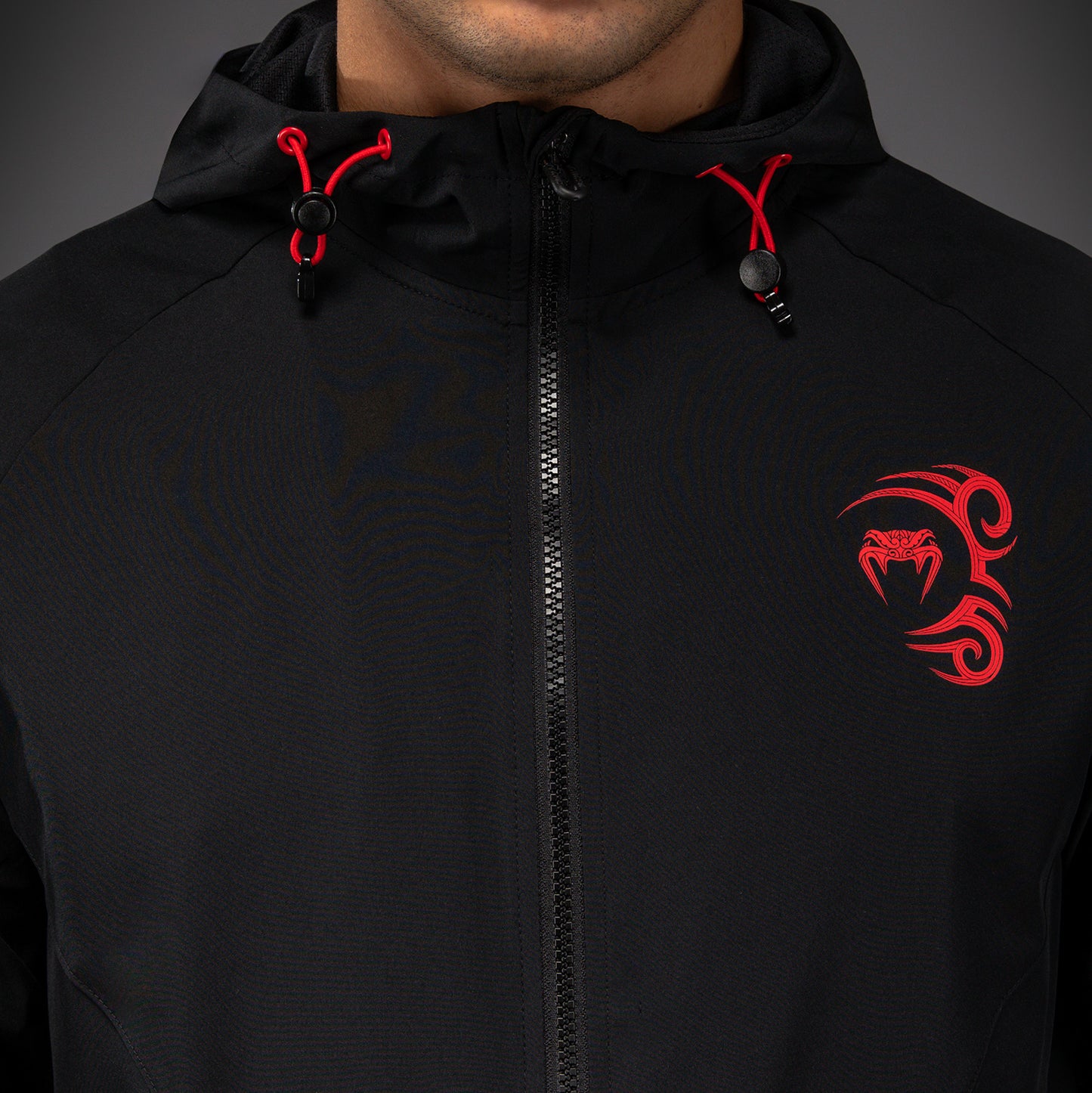 Venum x Mike Tyson Tiger Track Jacket - Nero Profondo/Rosso Intenso