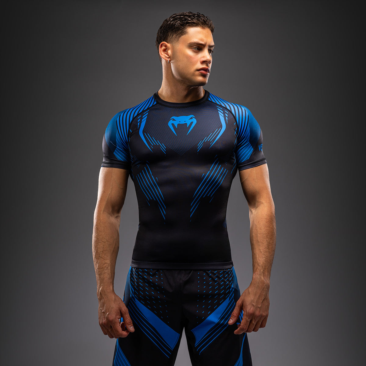 Venum No-Gi 6.0 Rashguard a Maniche Corte - Nero/Blu