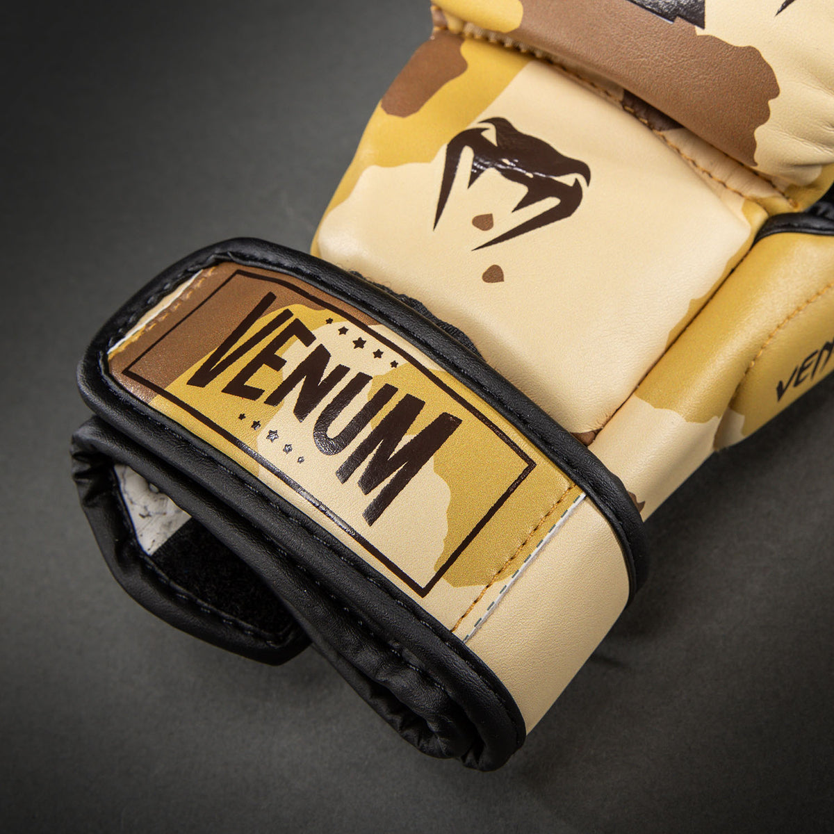 Venum Elite Guanti da Sparring Camo - Beige Chiaro/Marrone