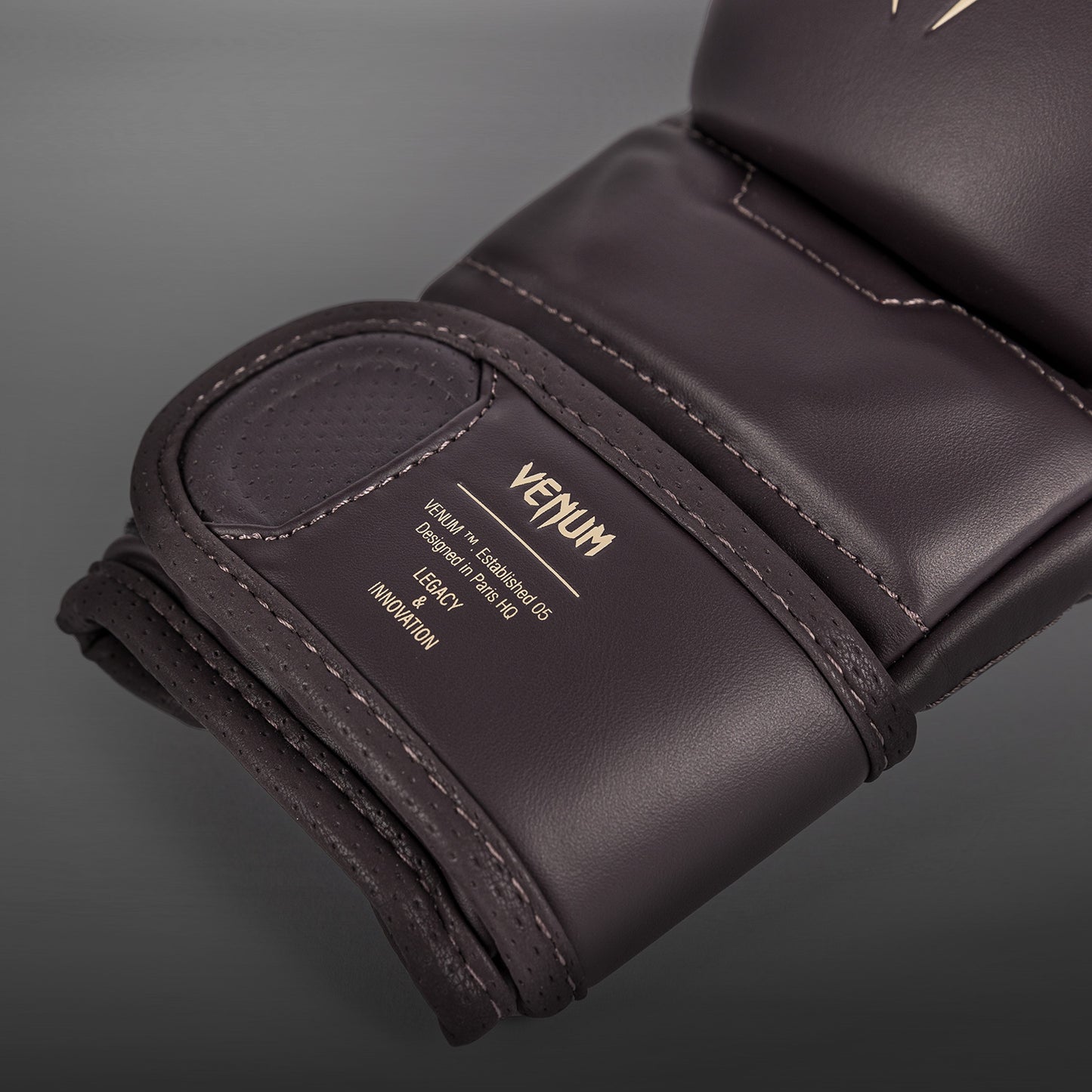 Venum Impact Evo Guanti da Sparring MMA - Cioccolato