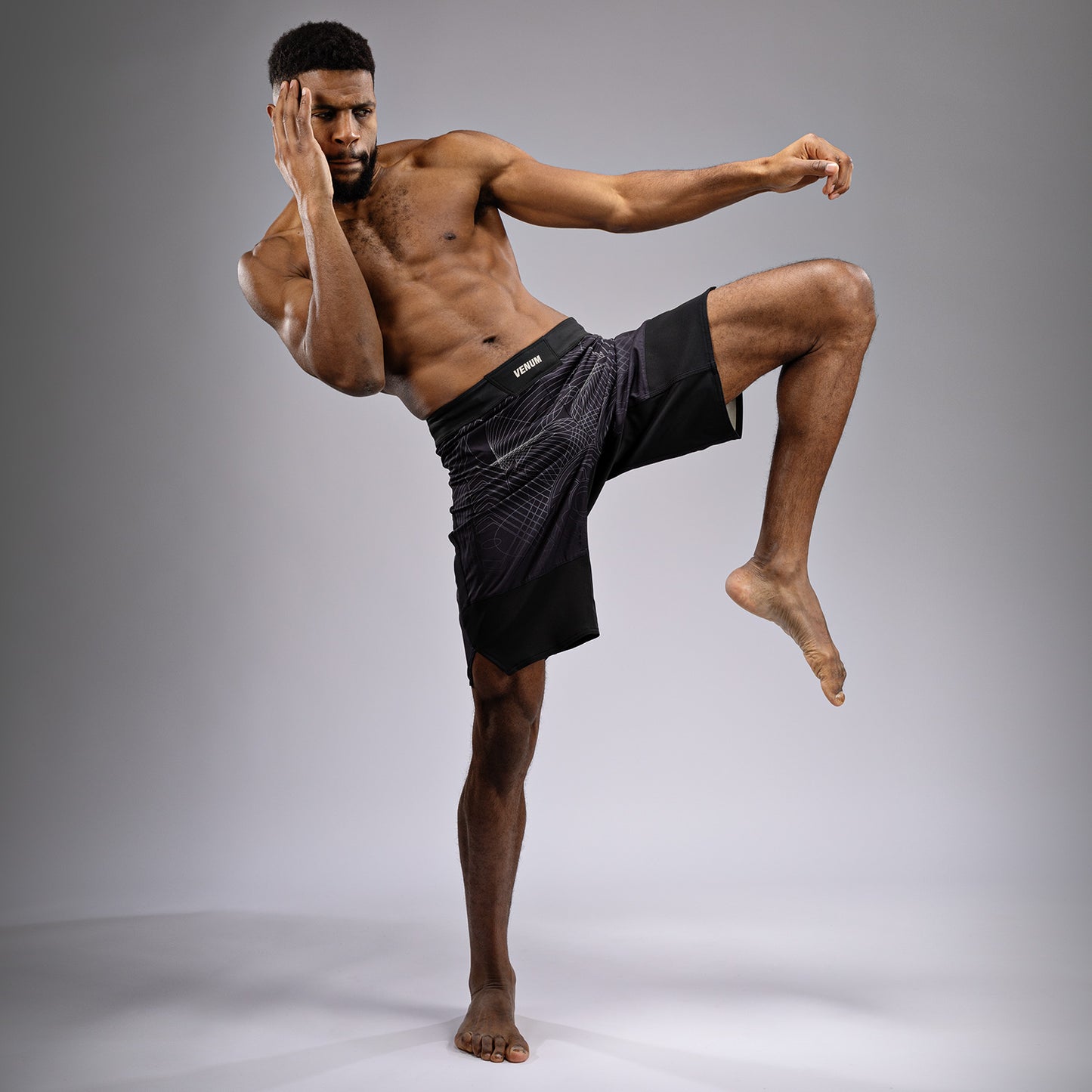 Venum G-Fit Air Pantaloncini da Combattimento - Nero Profondo/Sabbia Del Deserto