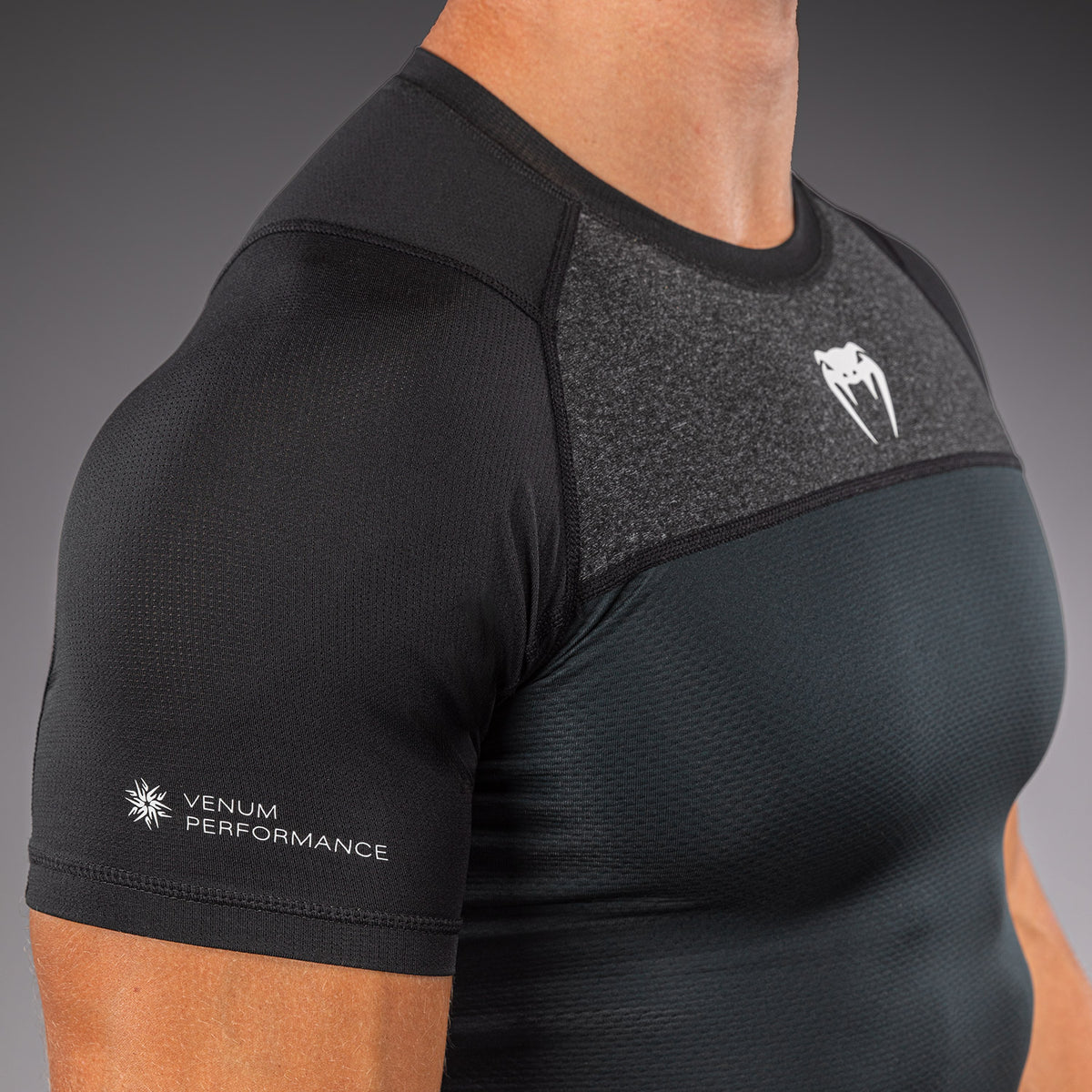 Venum G-Fit Scale Rashguard a maniche corte - Nero