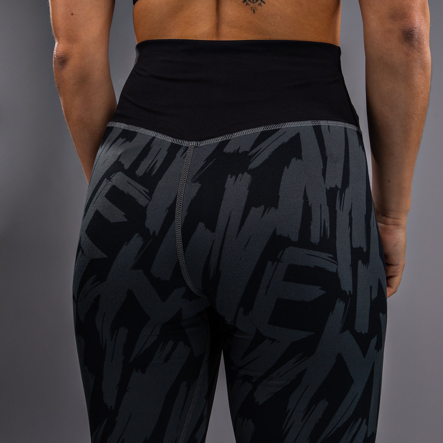 Venum Graffiti Leggings 7/8 da Donna - Carbone Urbano