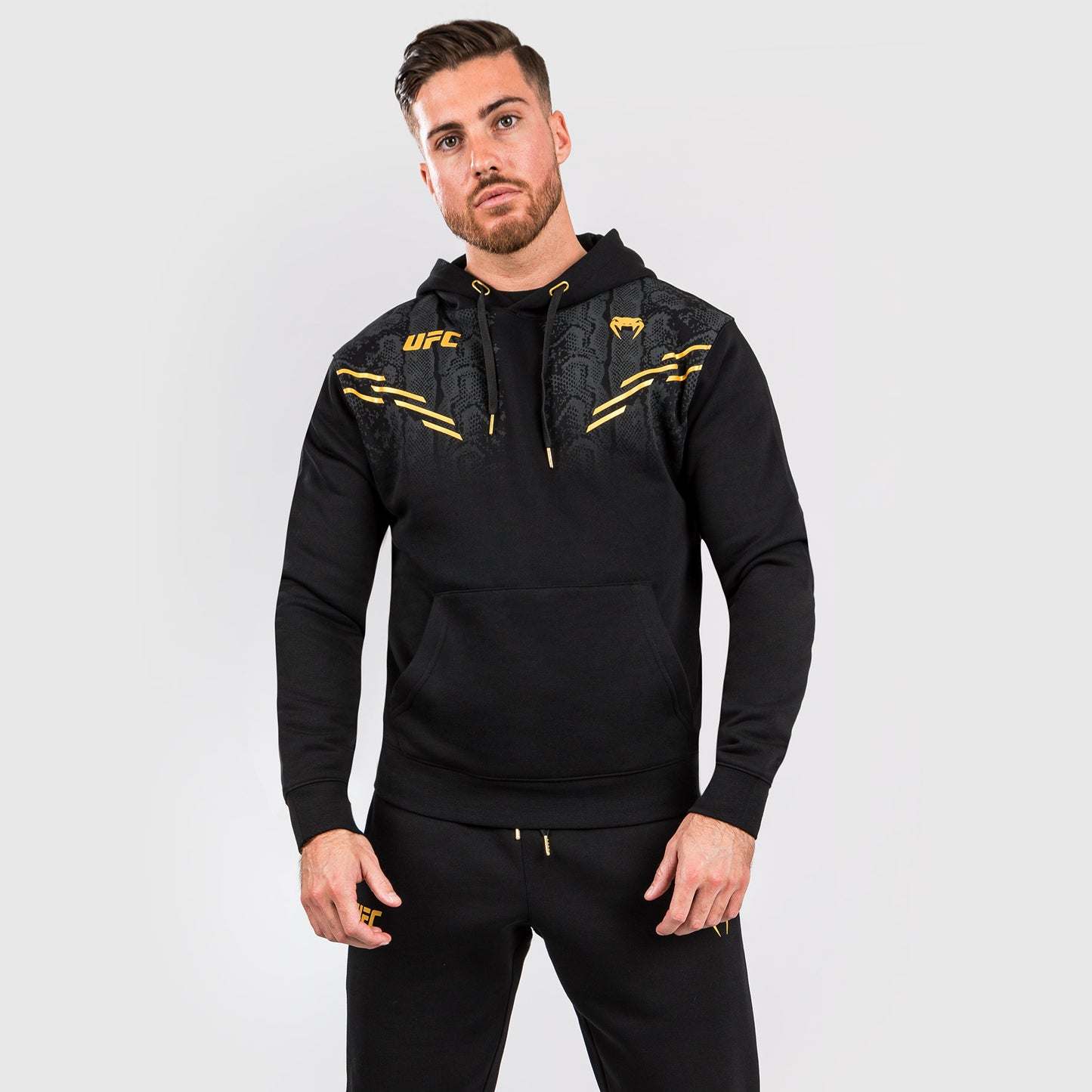 UFC Authentic Adrenaline Fight Night Replica By Venum Felpa con Cappuccio da Uomo - Champion