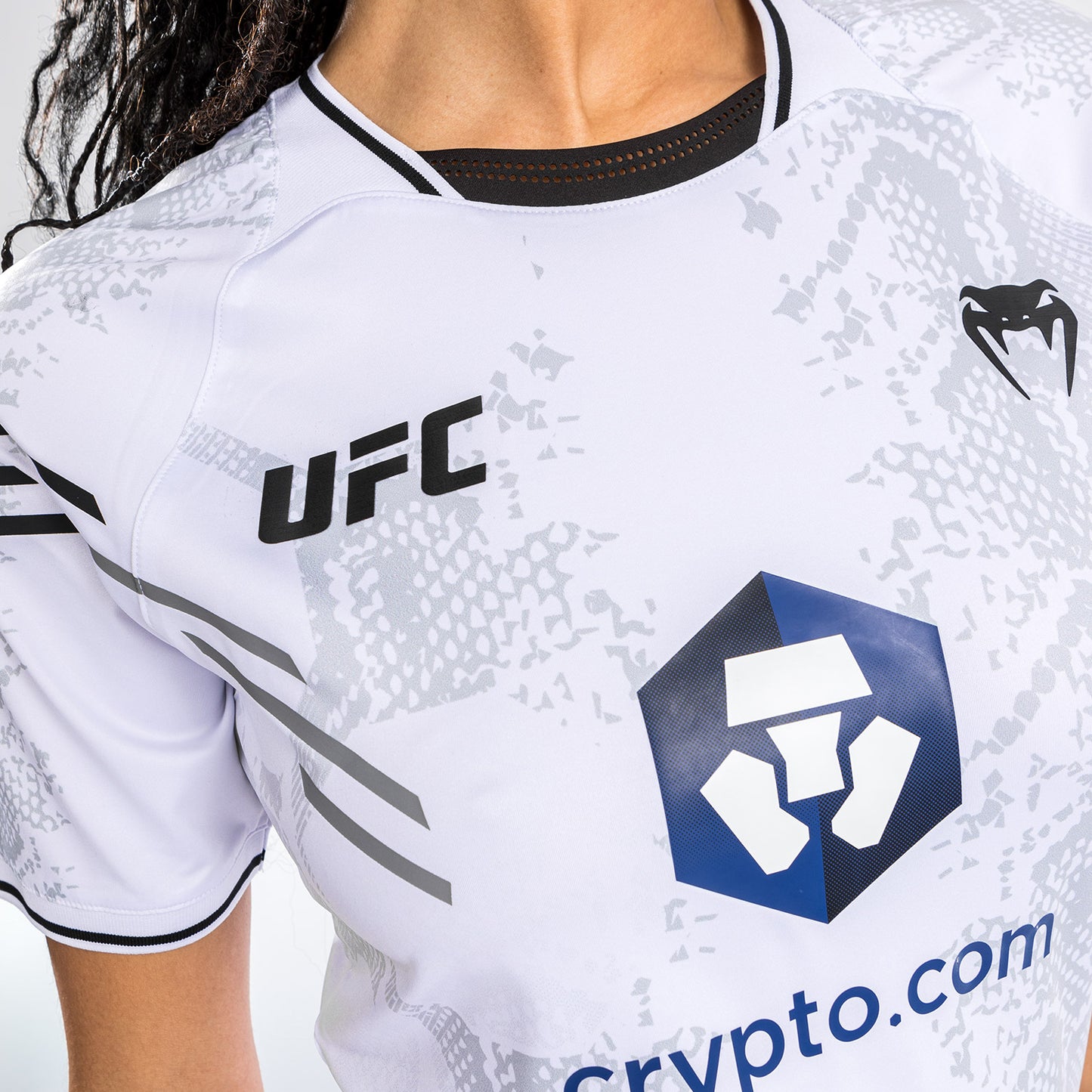 UFC Adrenaline by Venum Authentic Fight Night Maglia Walkout da Donna - Bianco