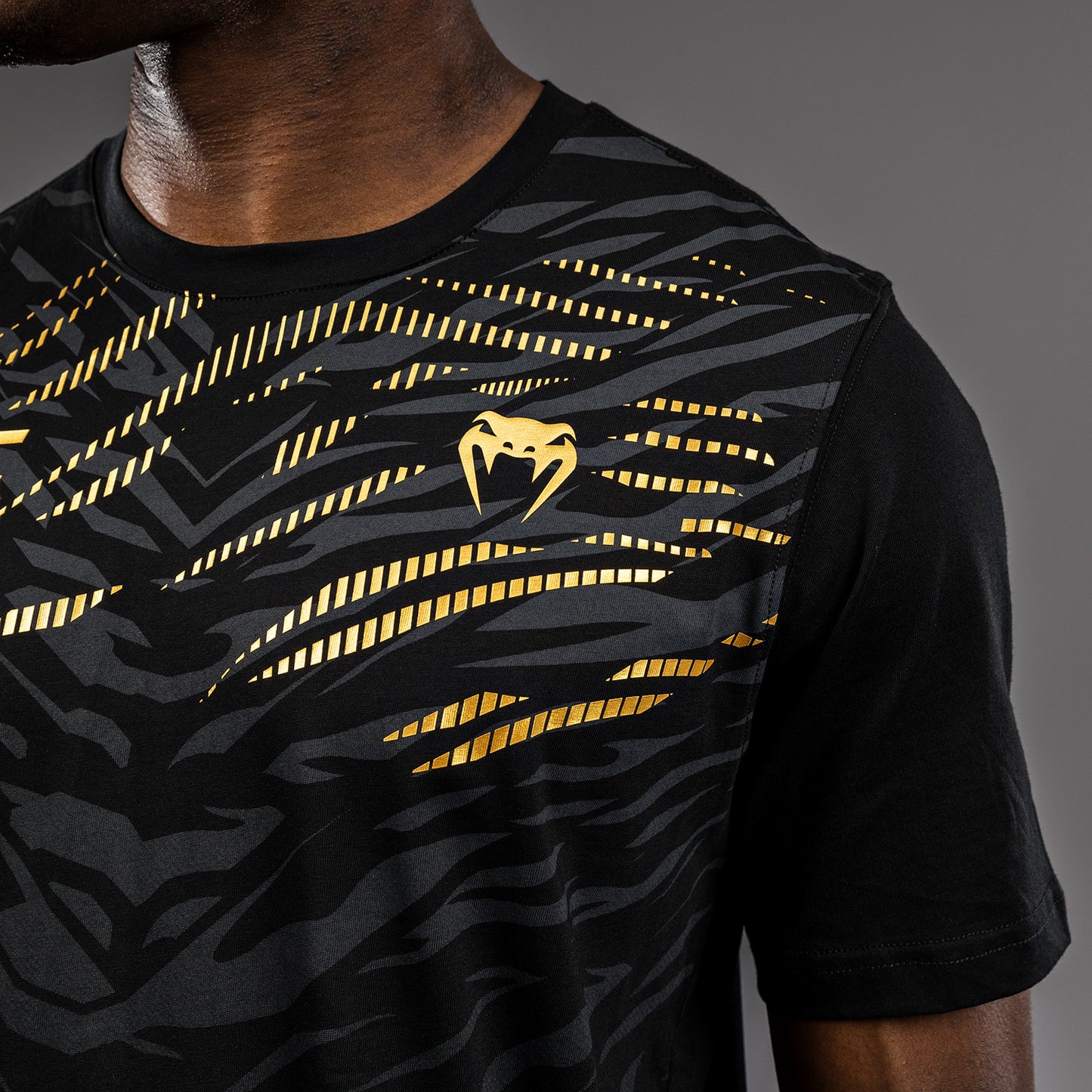 UFC Fusion by Venum Replica Maglietta a Manica Corta per Uomo - Champion