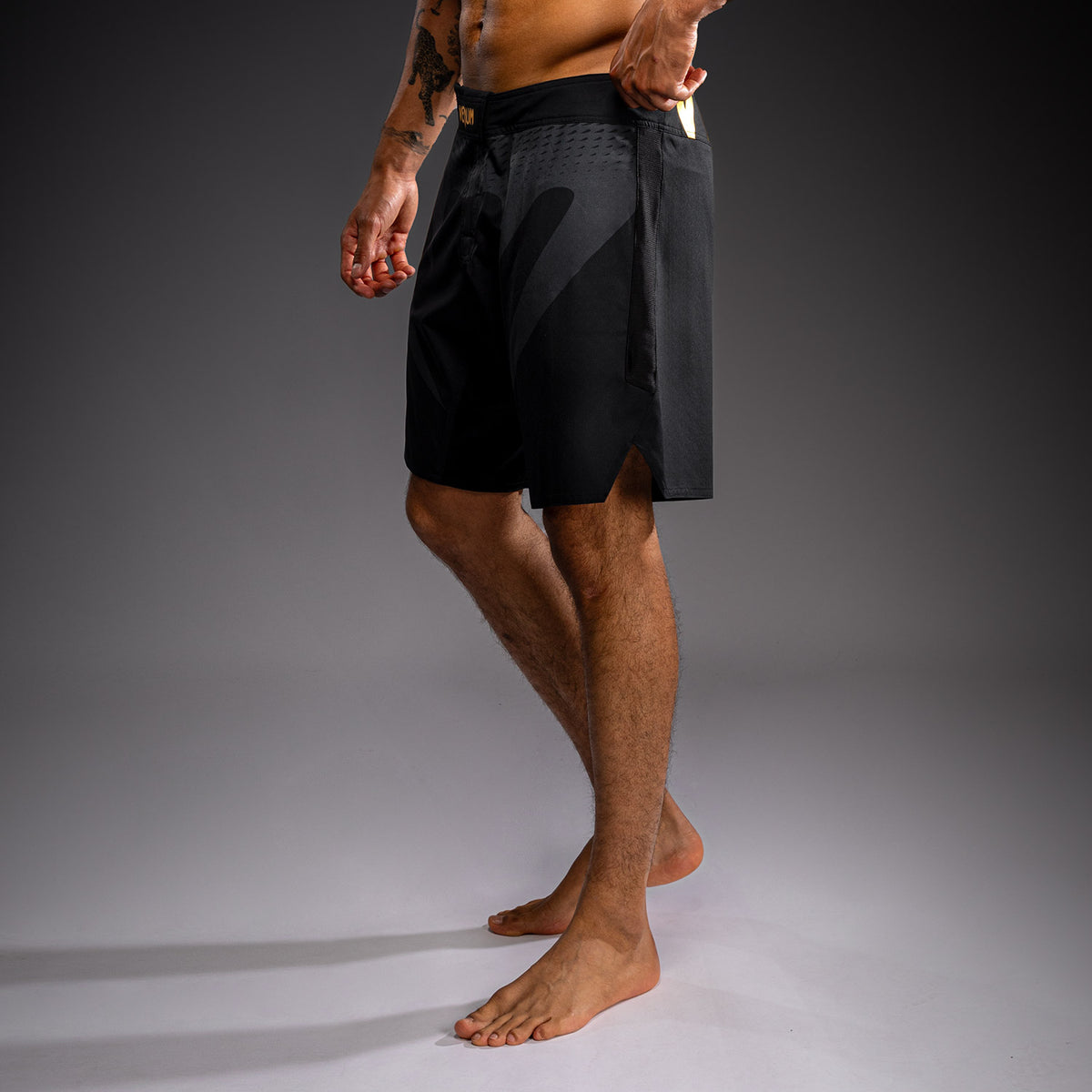 Venum Attack Fightshorts - Nero/Oro