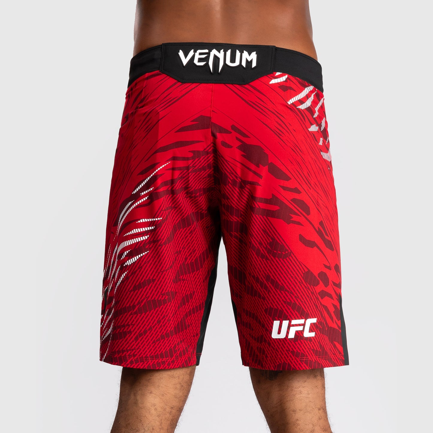 UFC Fusion by Venum Personalizzati Authentic Fight Night Shorts da Lotta per Uomo - Fit Largo - Rosso