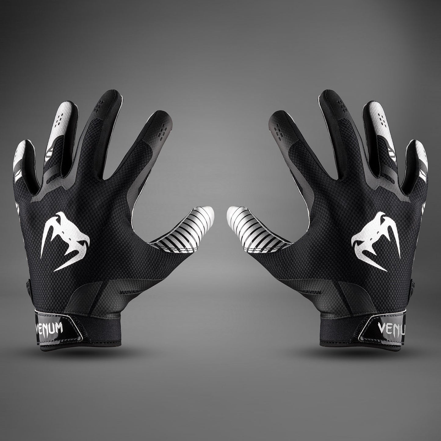 Venum Elite Guanti da Football - Nero/Argento