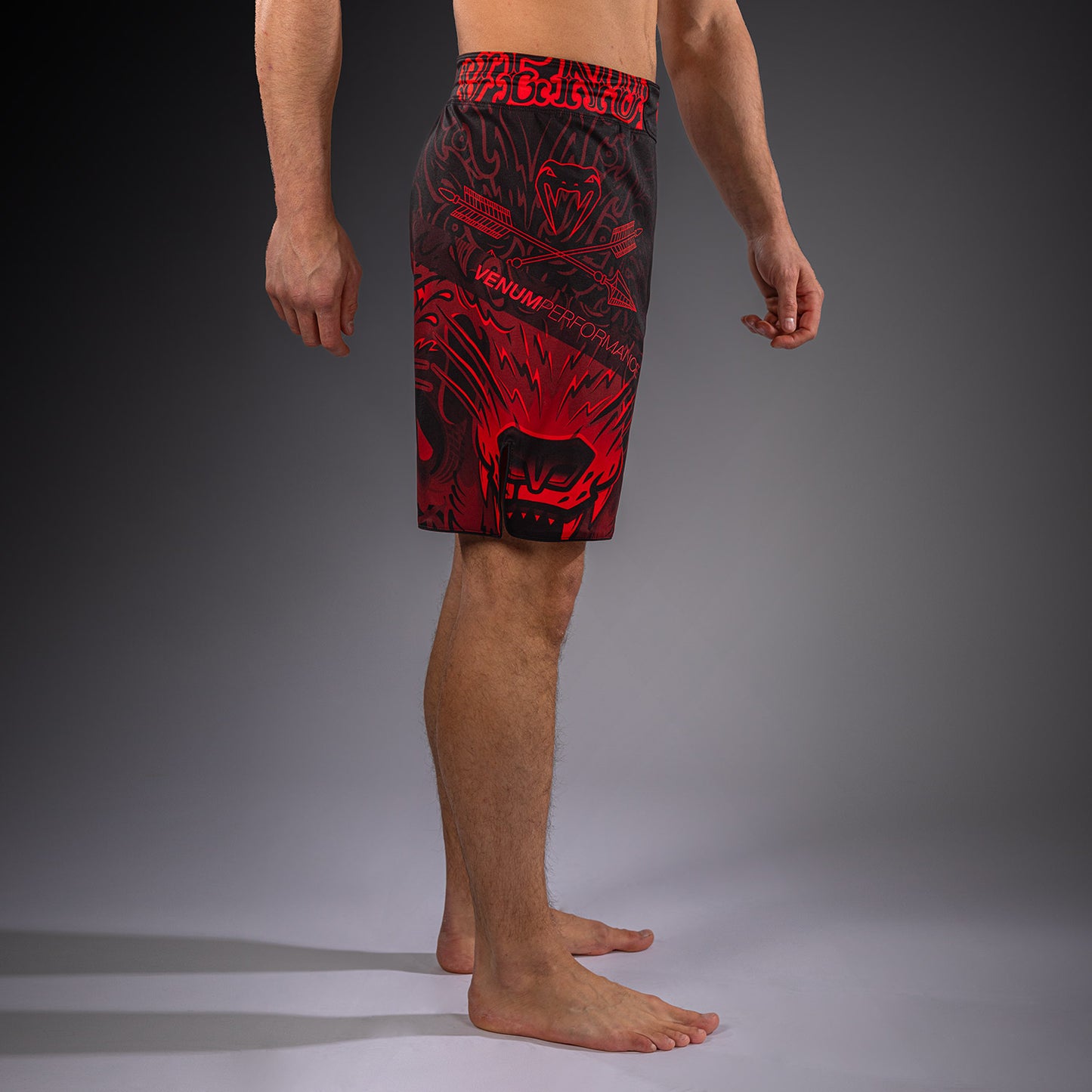 Venum Wolf Atak Pantaloncini da Combattimento – Nero/Rosso