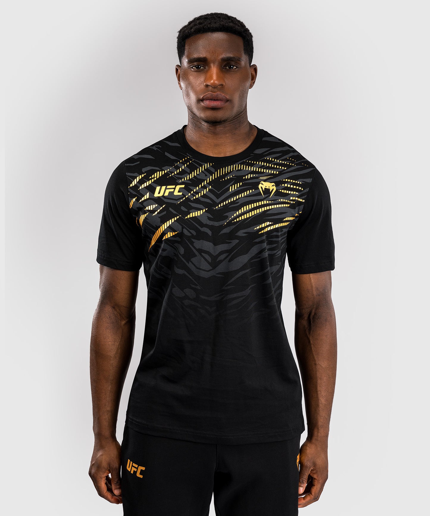 UFC Fusion by Venum Replica Maglietta a Manica Corta per Uomo - Champion