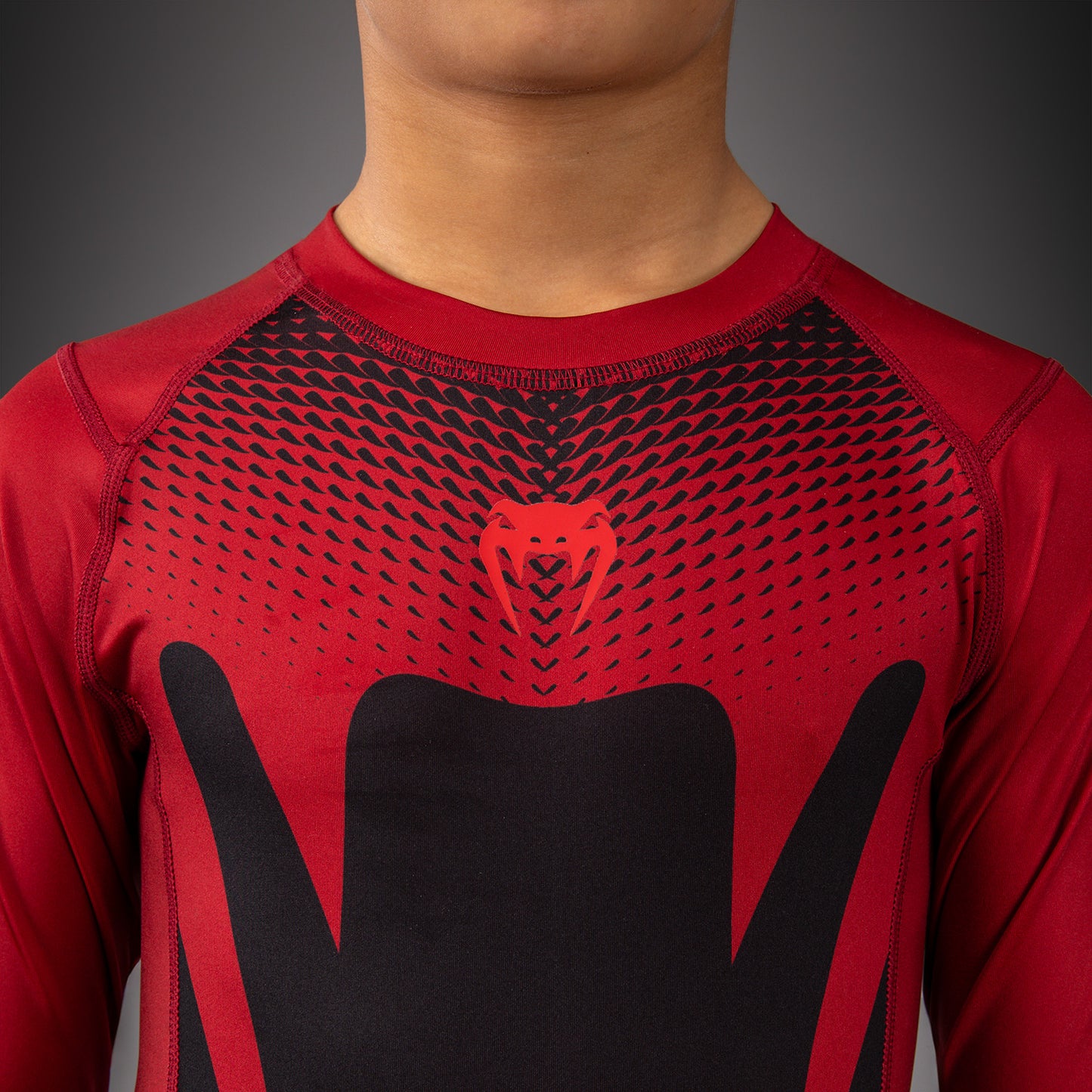 Venum Attack Rashguard a Maniche Corte per Bambini - Nero/Rosso