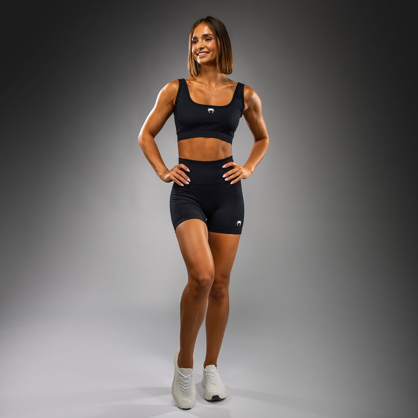 Venum Sculpt Reggiseno sportivo lungo – Nero/Bianco