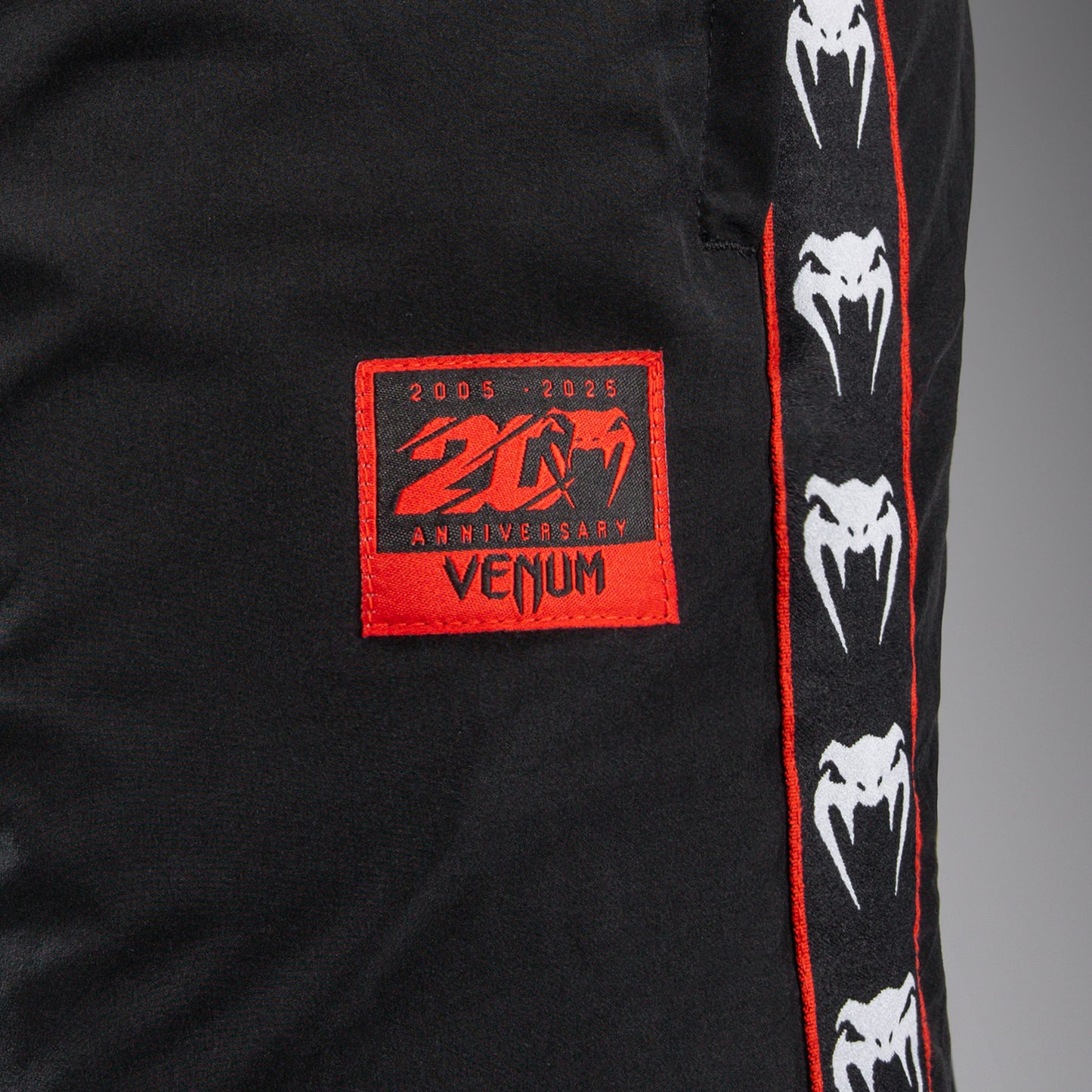 Venum 20th Anniversary Pantaloni da Jogging - Nero/Rosso