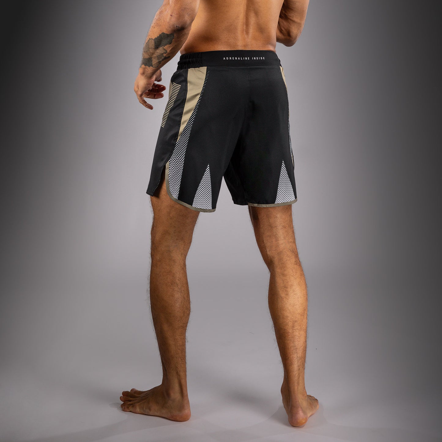 Venum Adrenaline Pantaloncini da combattimento – Nero/Sabbia