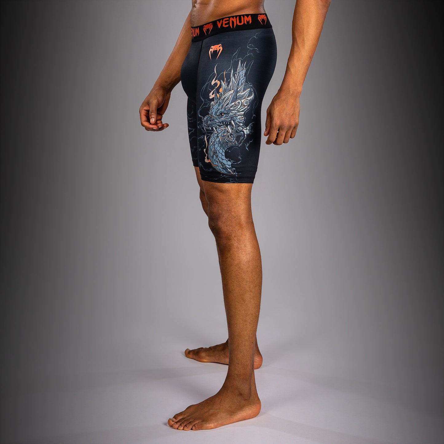 Venum Thunder Dragon Pantaloncini a Compressione – Nero/Grigio/Rame
