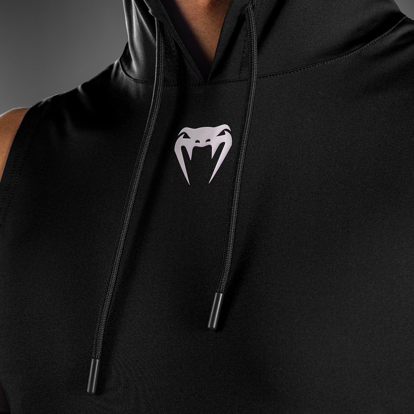 Venum Elite Felpa con Cappuccio Dry Tech Senza Maniche - Nero
