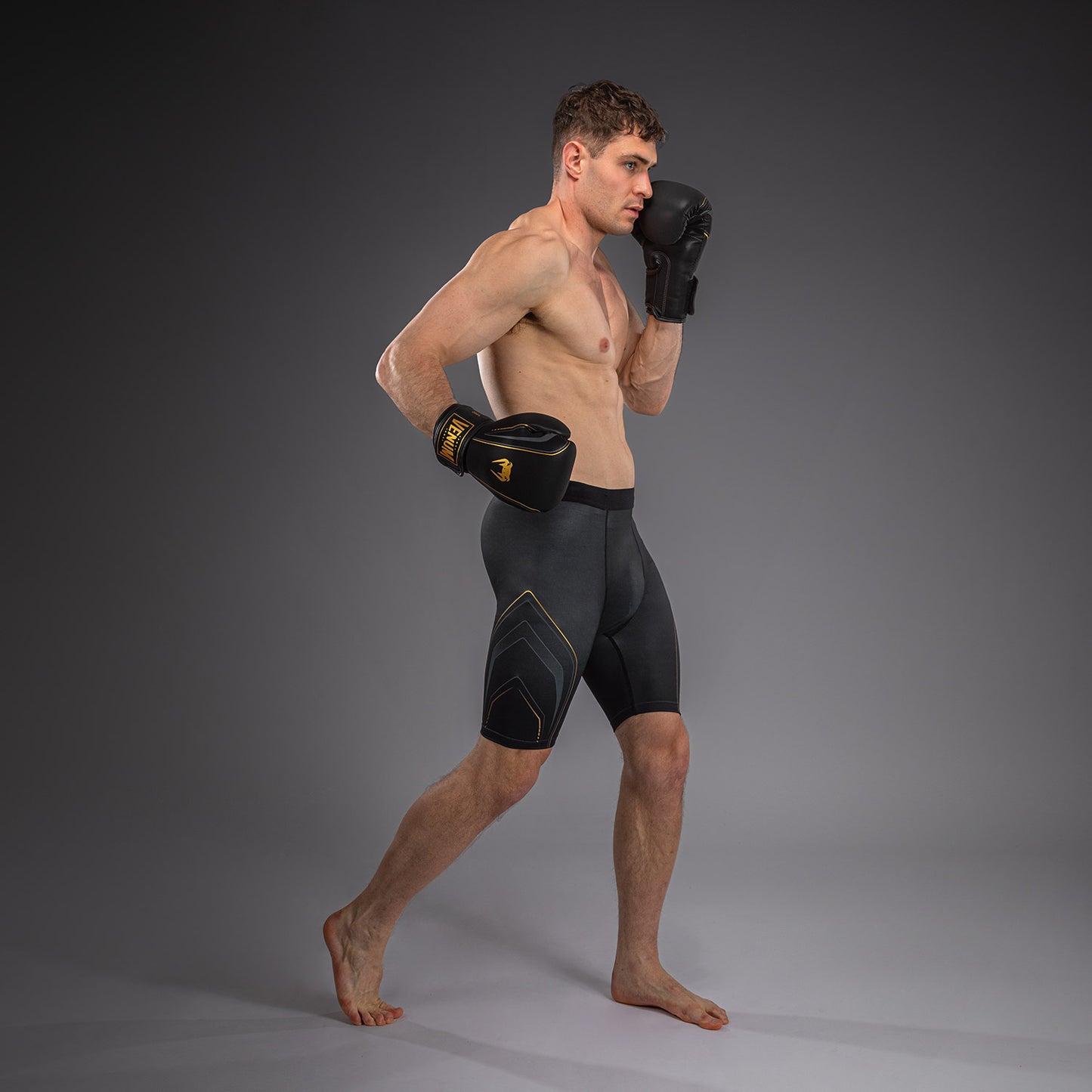 Venum Streamline Pantaloncini a Compressione – Nero/Oro