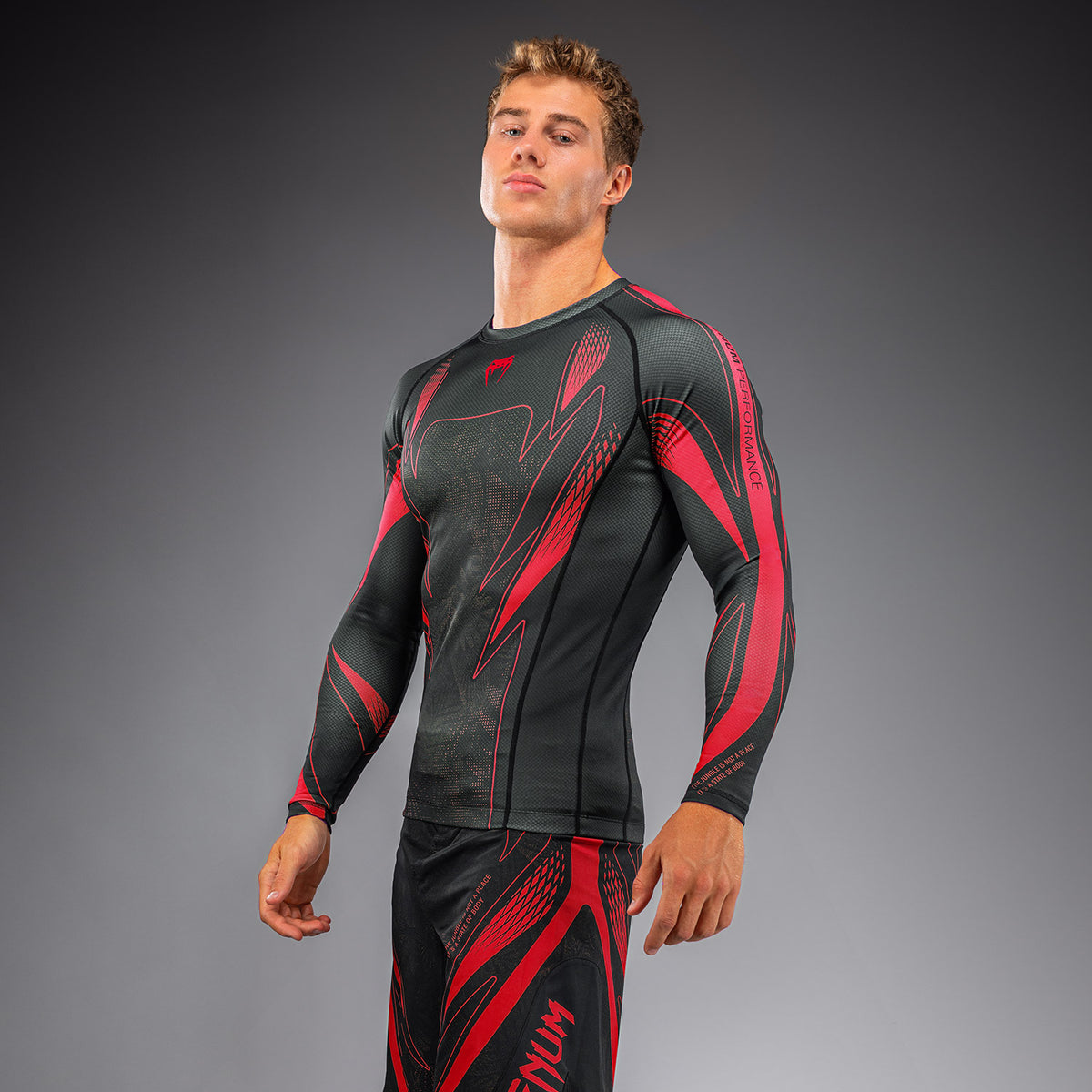 Venum Amazonia Reborn Maglia a compressione a maniche lunghe - Nero/Rosso