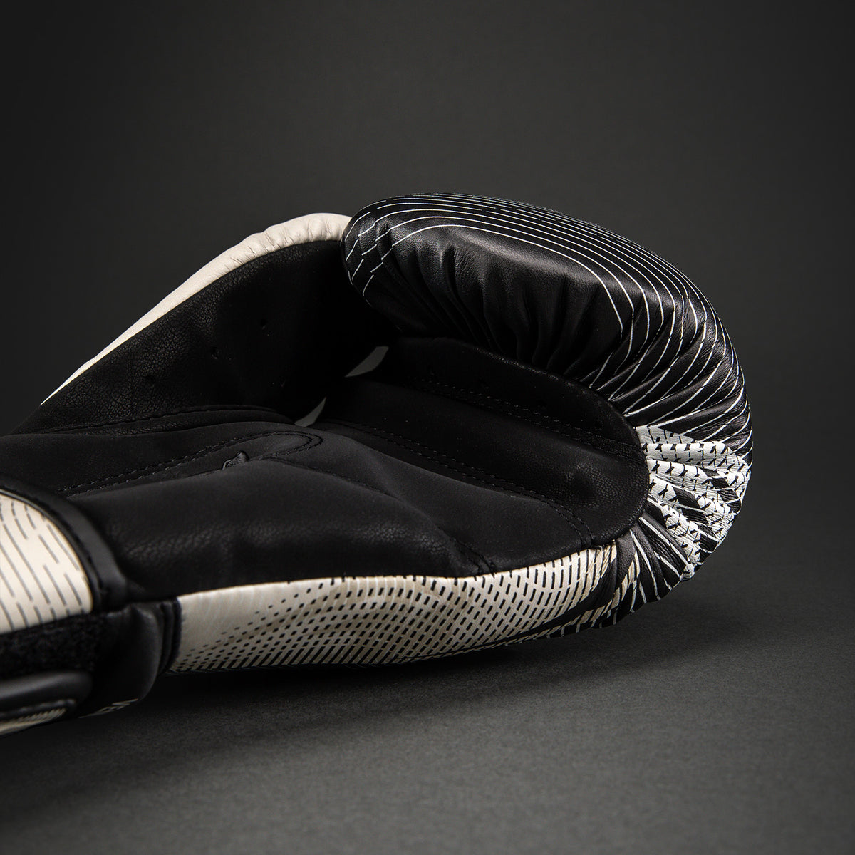 Venum Impact Galactic 3.0 Guantoni da boxe - Bianco Sporco/Nero