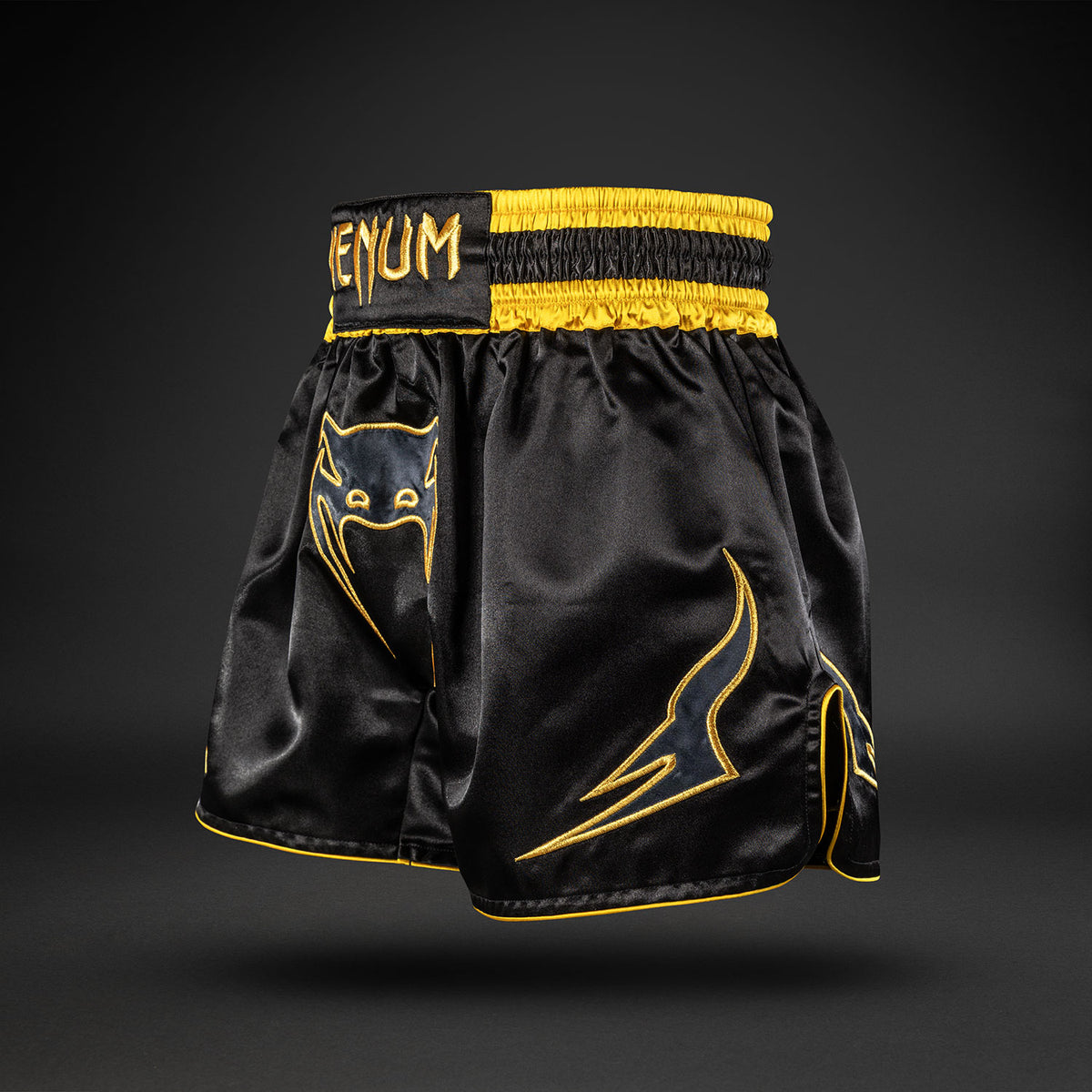 Venum Bangkok Fury Pantaloncini da Muay Thai - Nero/Oro