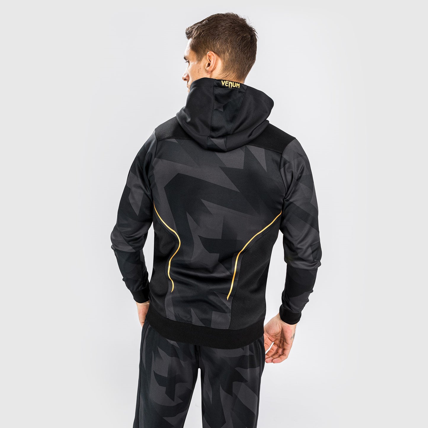 675 / 5 000 Résultats de traduction Felpa con cappuccio Venum Razor - Nero/Oro