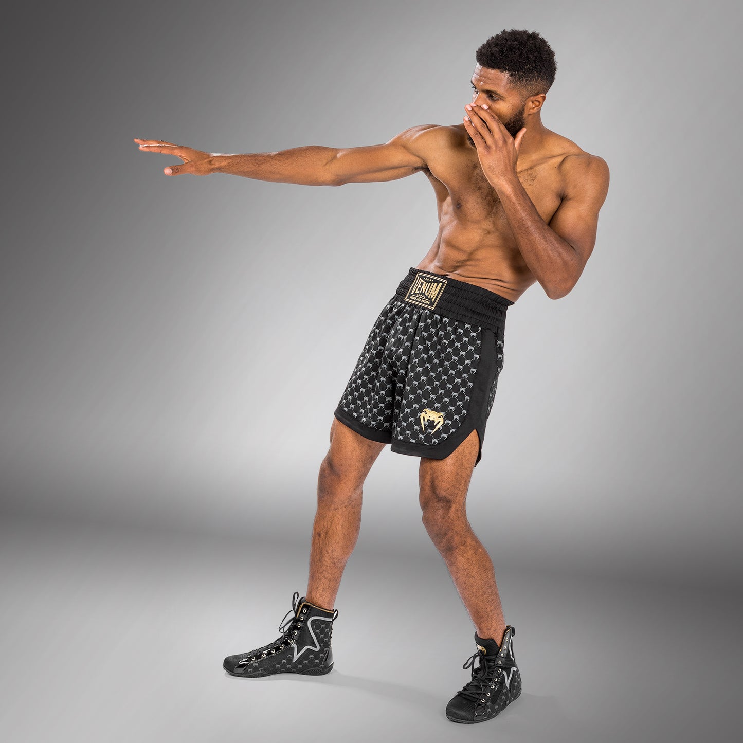Pantaloncini da boxe Monogram Venum - neri