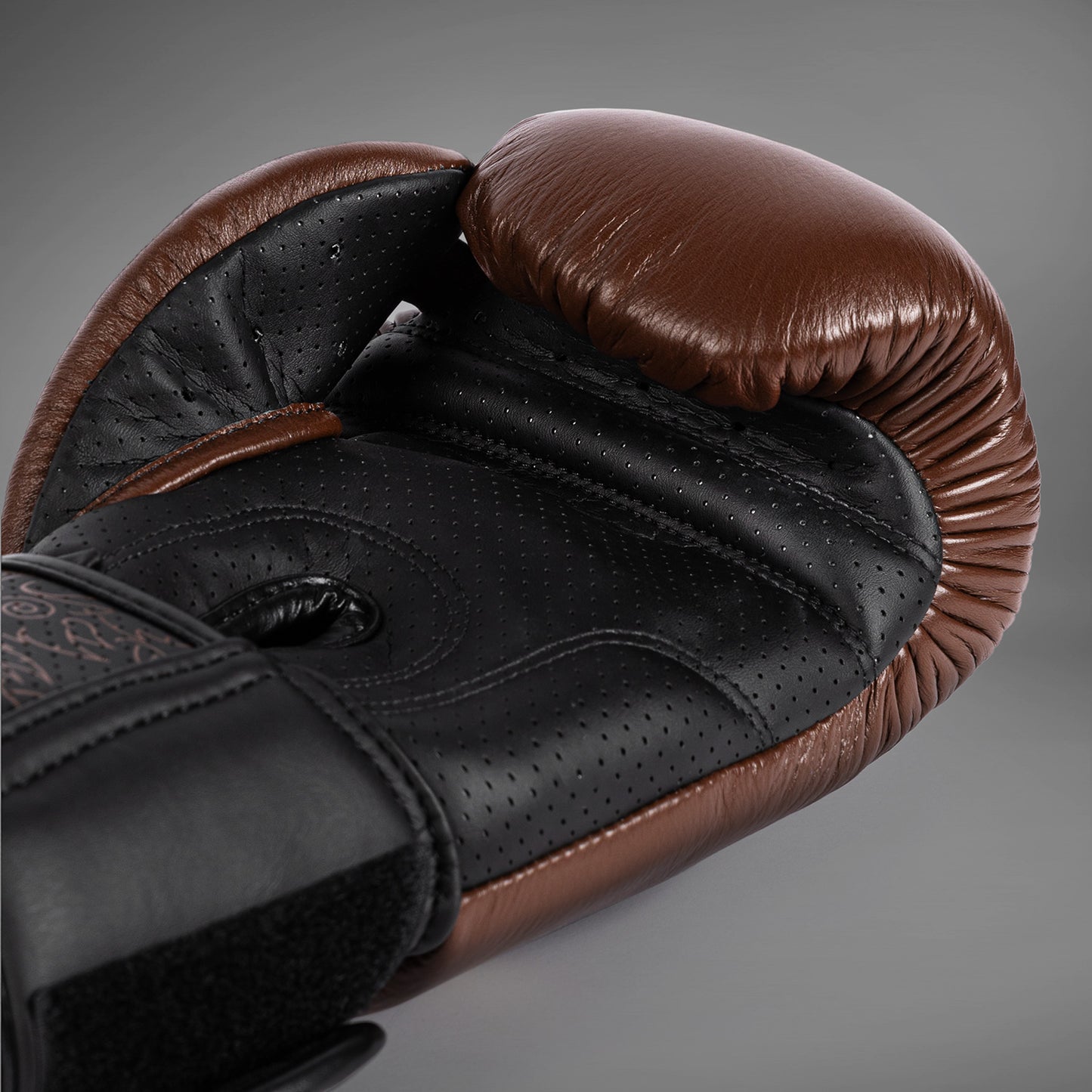 Venum Power 2.0 Guanti da Boxe - Marrone Cioccolato