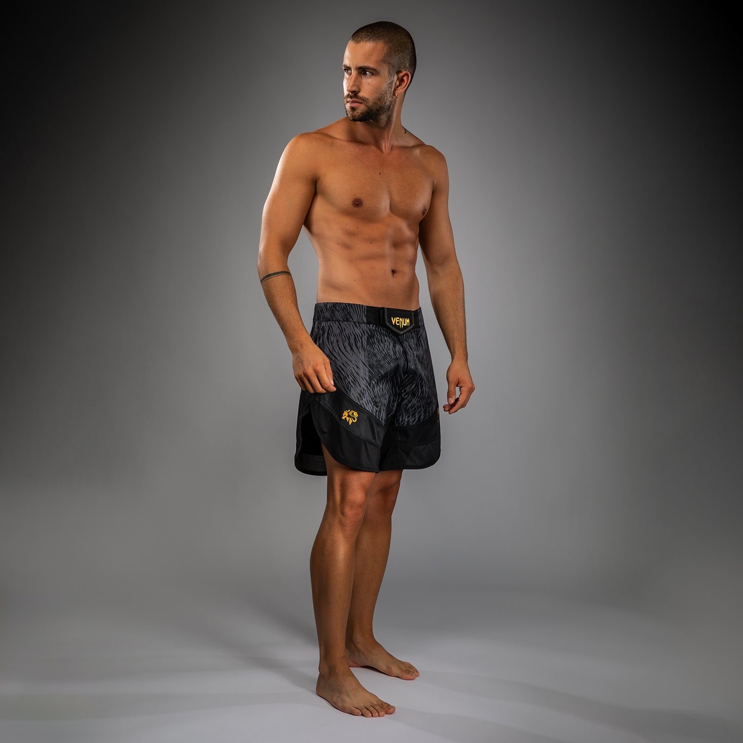 Venum x Chimaev Fightshorts - Nero/Grigio