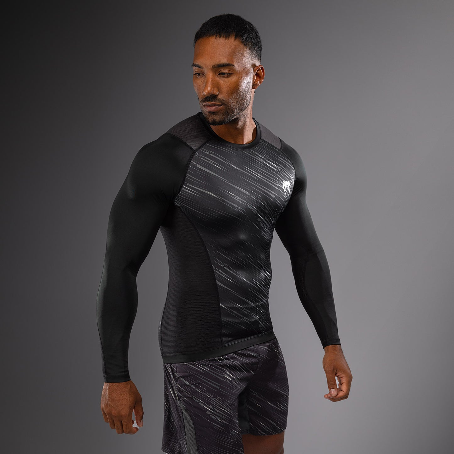 Venum Rapid Rashguard a Maniche Lunghe - Nero/Grigio Tempesta