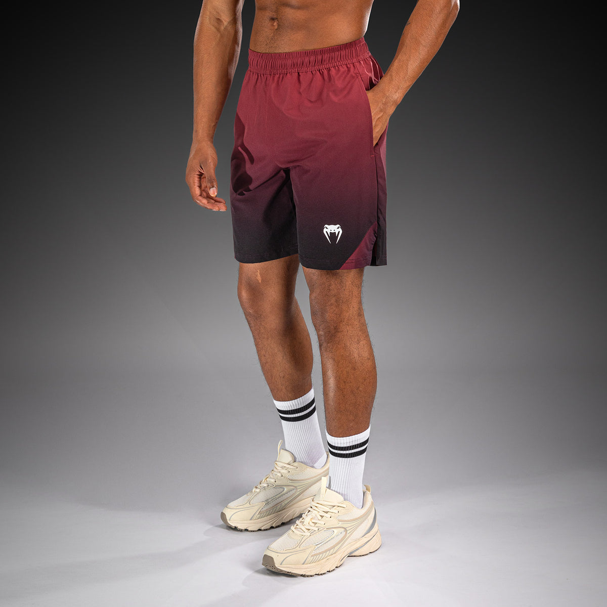 Venum Giant Shift Pantaloncini da allenamento - Nero/Rosso
