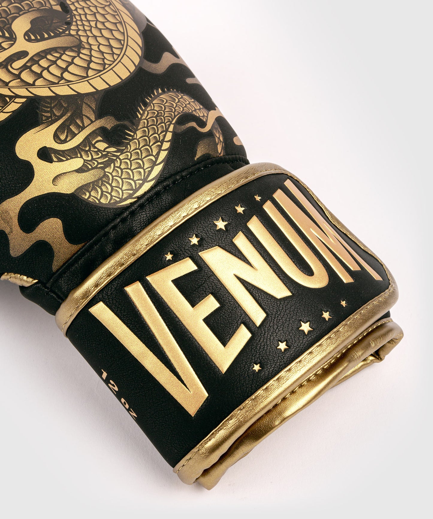 Guanti da boxe Venum Dragon's Flight